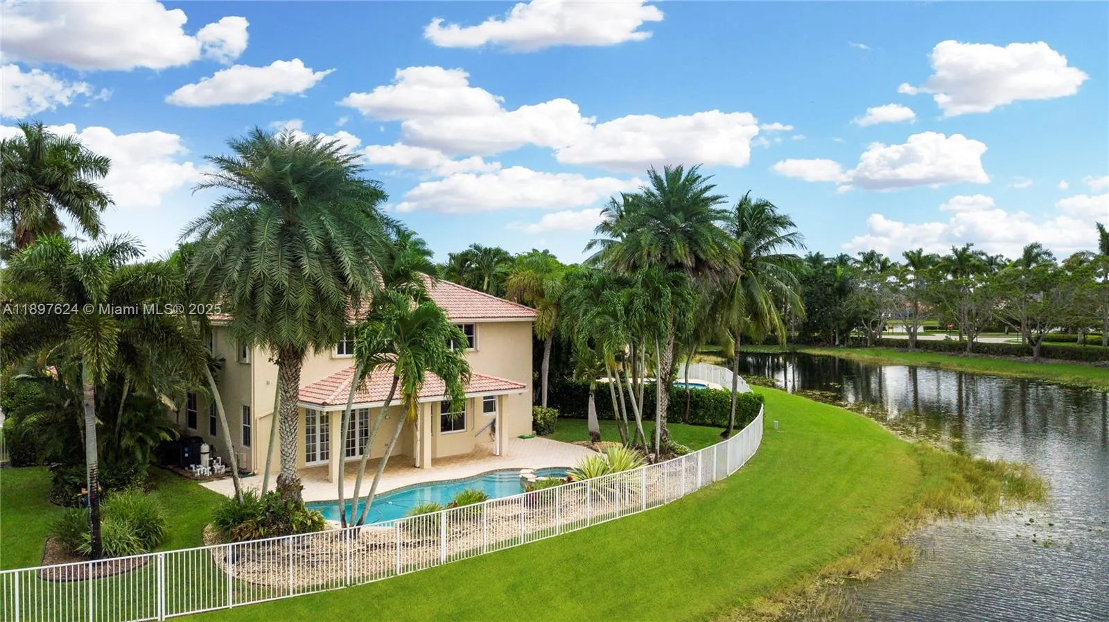 3620 Heron Ridge Ln