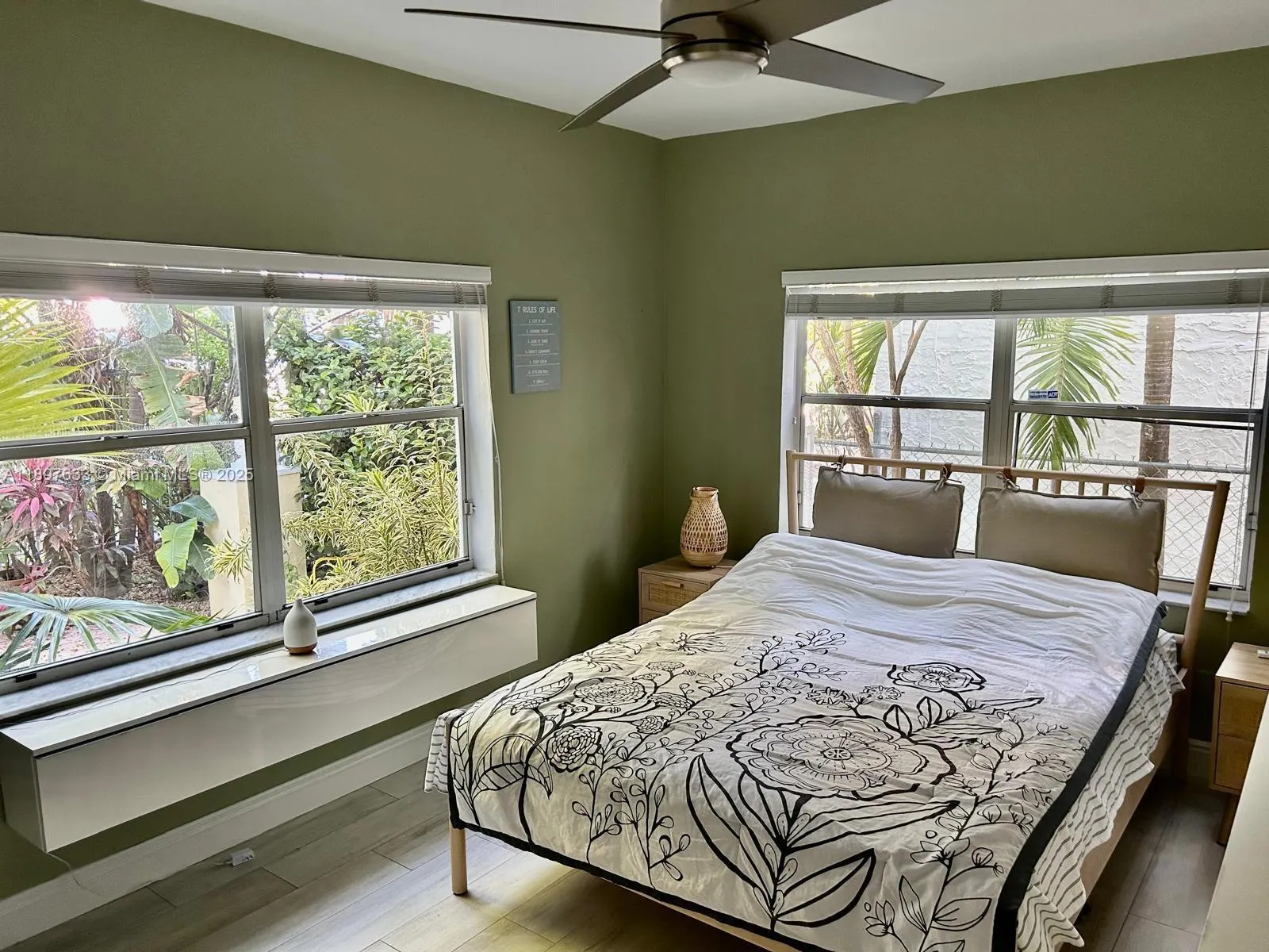 653 Michigan Ave, #1