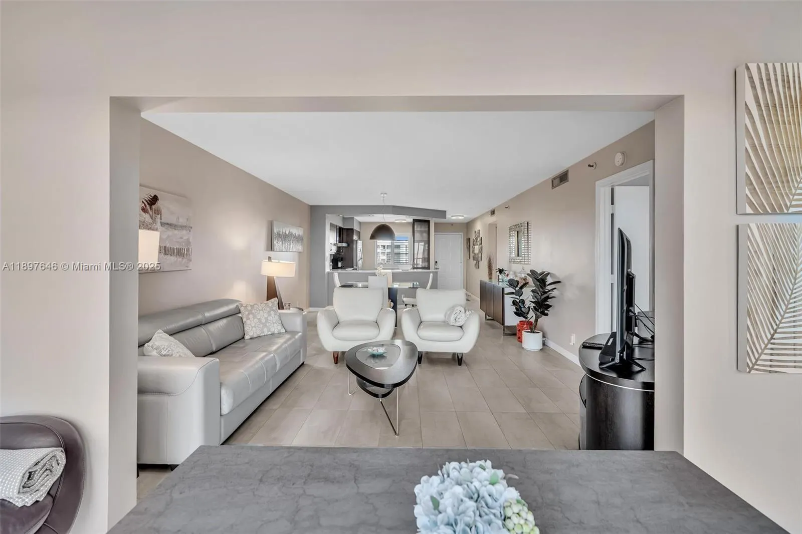 2221 Cypress Island Dr, #805