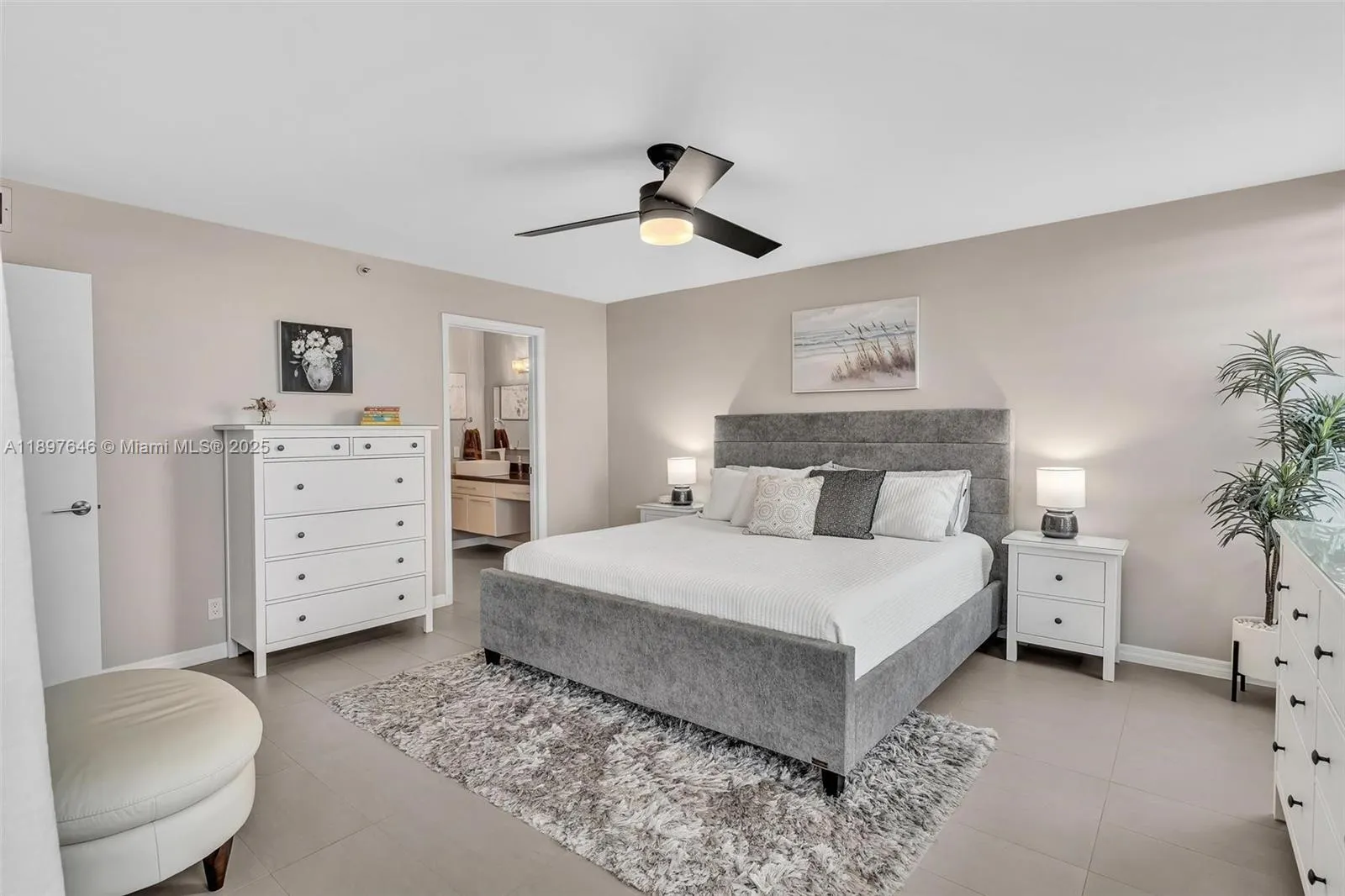 2221 Cypress Island Dr, #805