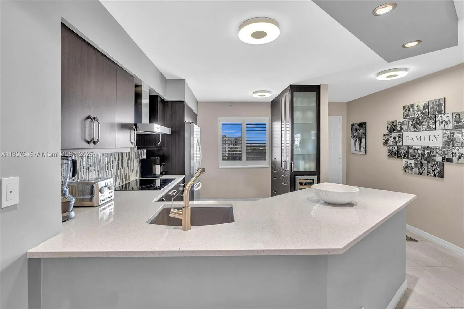 2221 Cypress Island Dr, #805