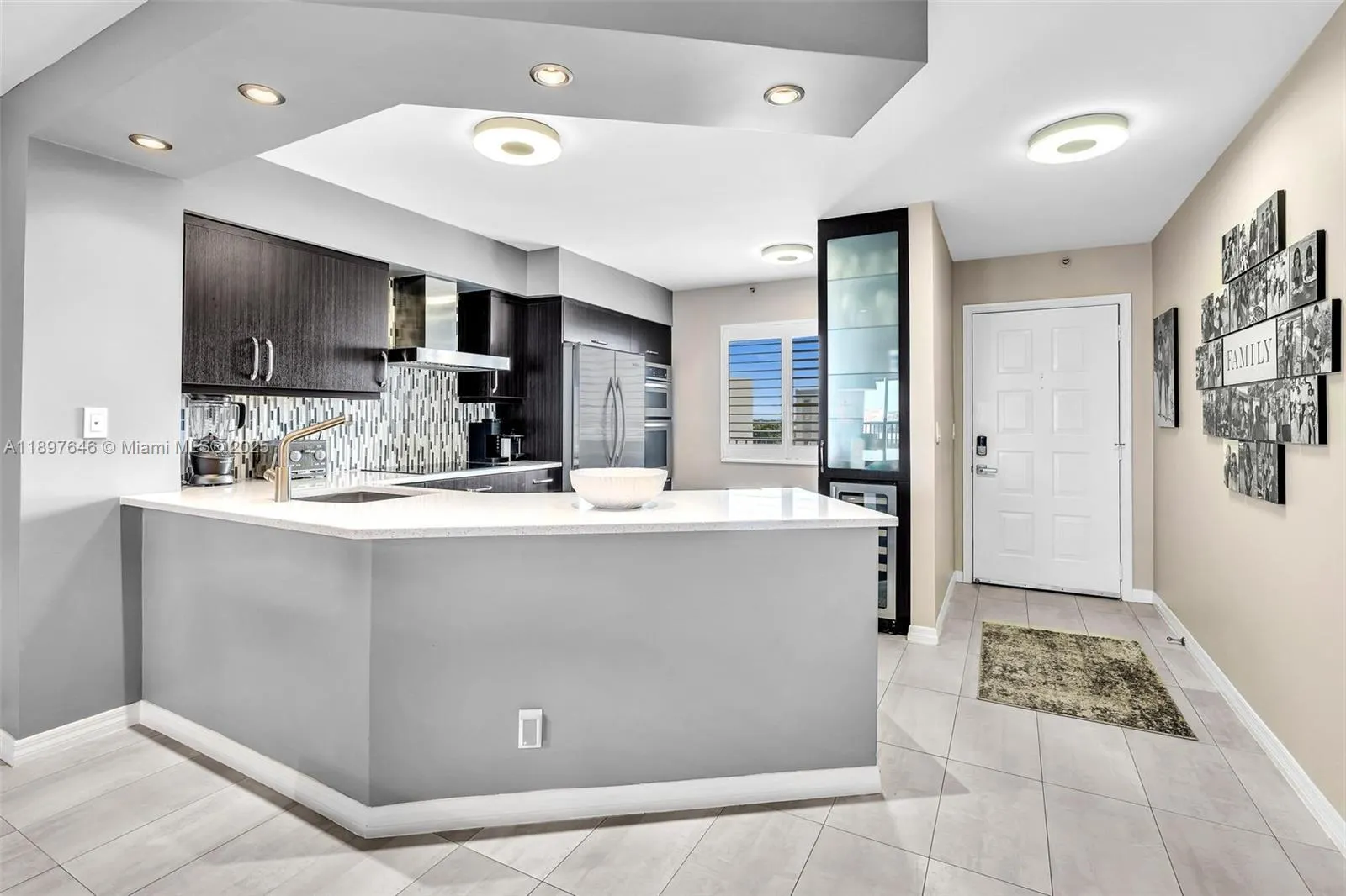 2221 Cypress Island Dr, #805