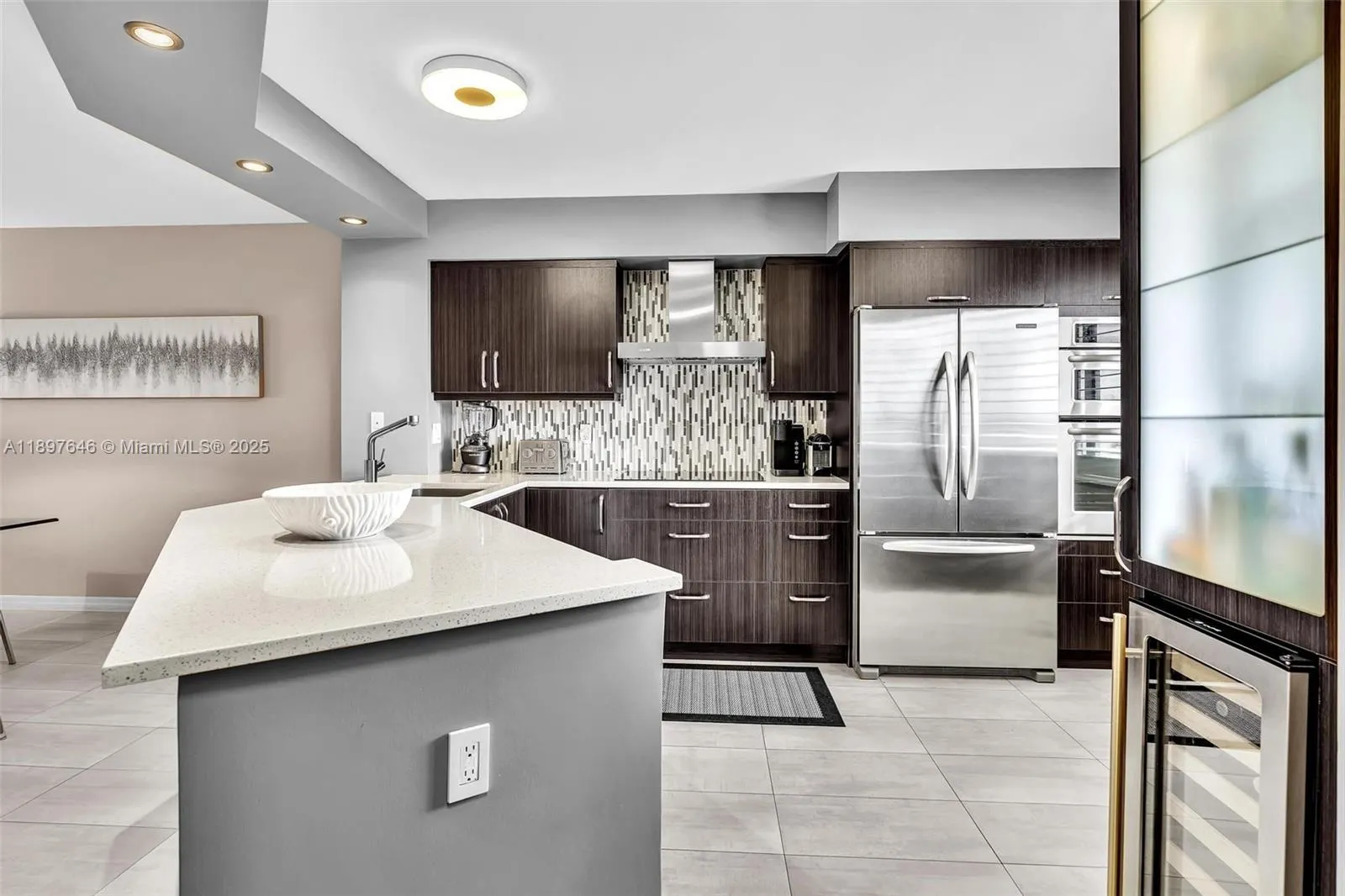 2221 Cypress Island Dr, #805