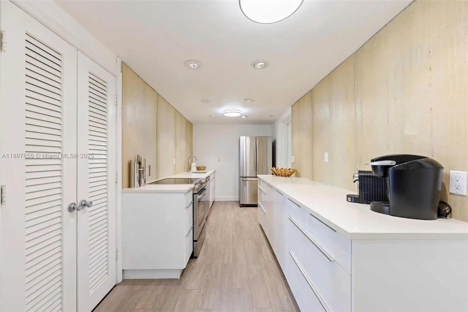 1151 N Fort Lauderdale Beach Blvd, #6B