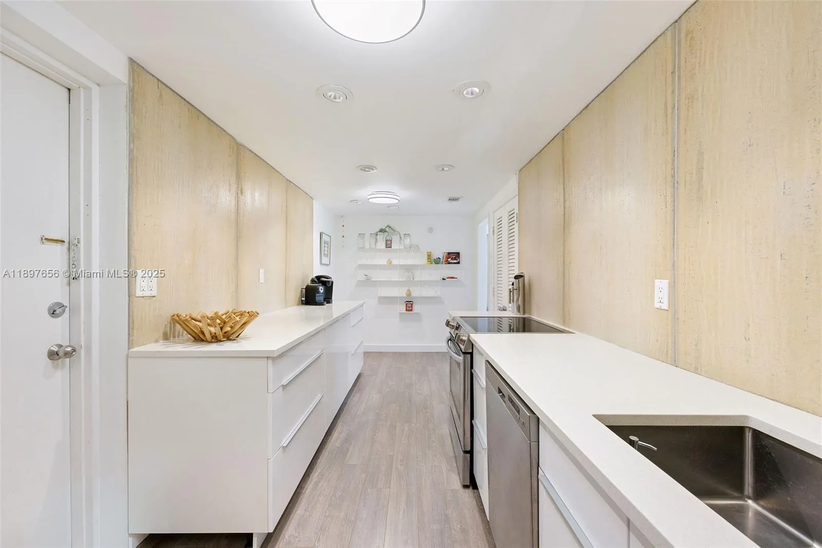 1151 N Fort Lauderdale Beach Blvd, #6B