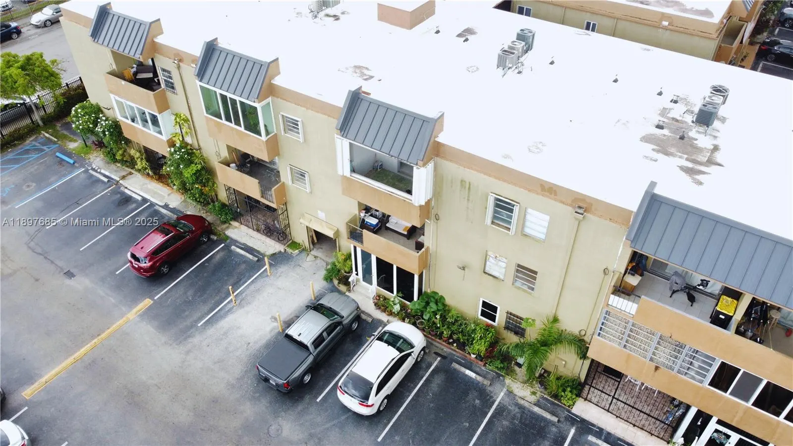 6090 W 18th Ave, #336