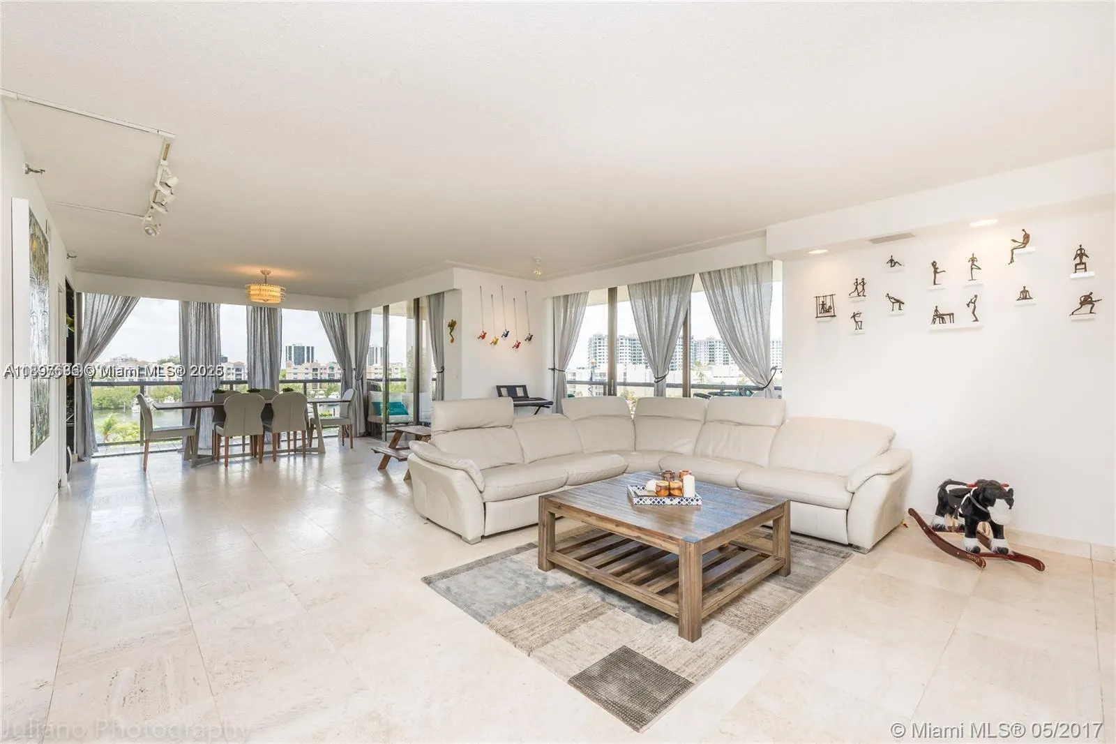 19667 Turnberry Way, #5E