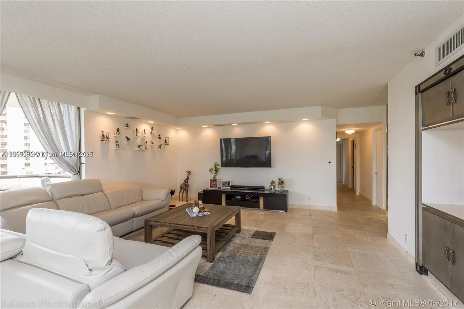 19667 Turnberry Way, #5E