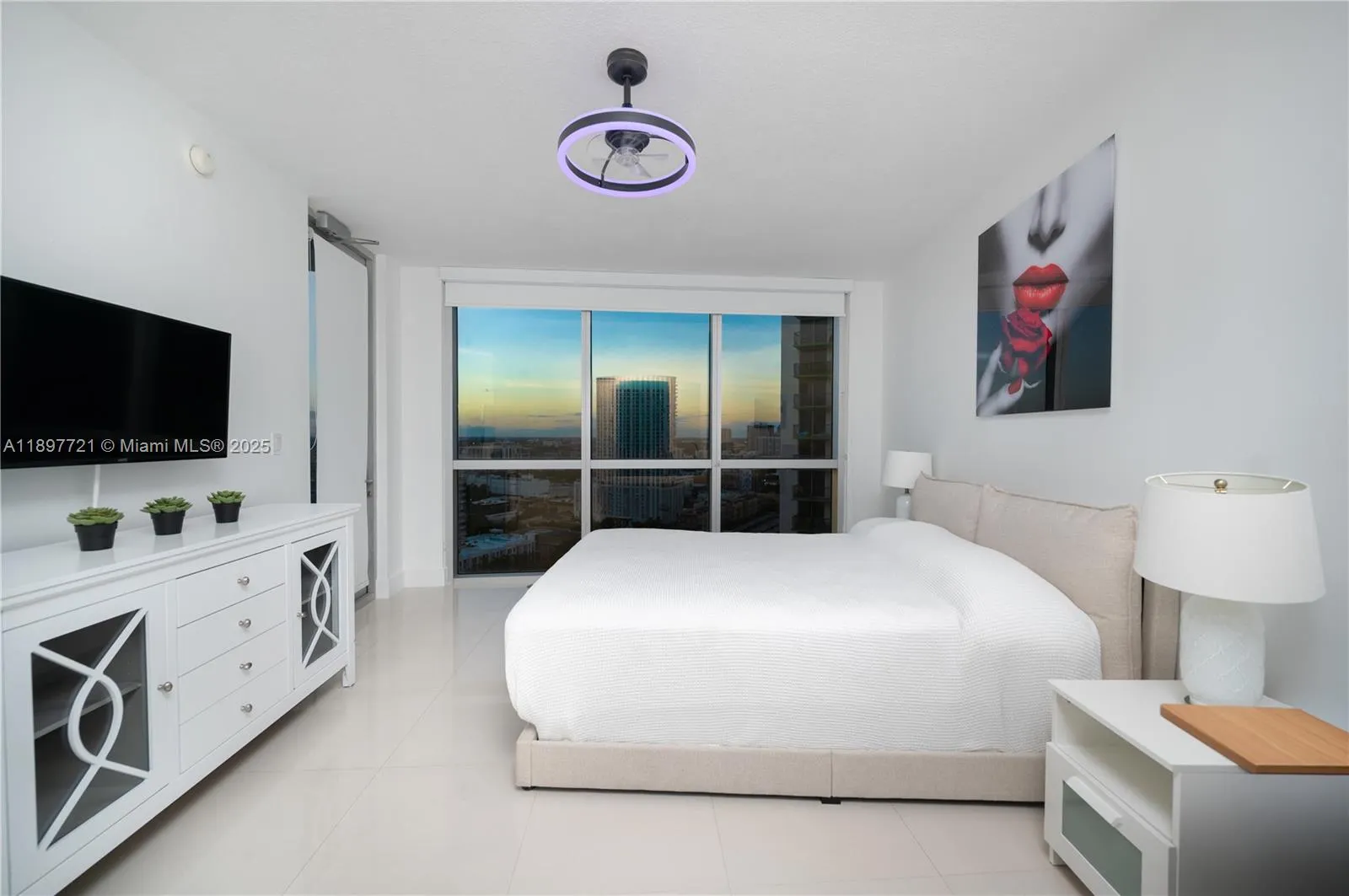 1750 N Bayshore Dr, #2615