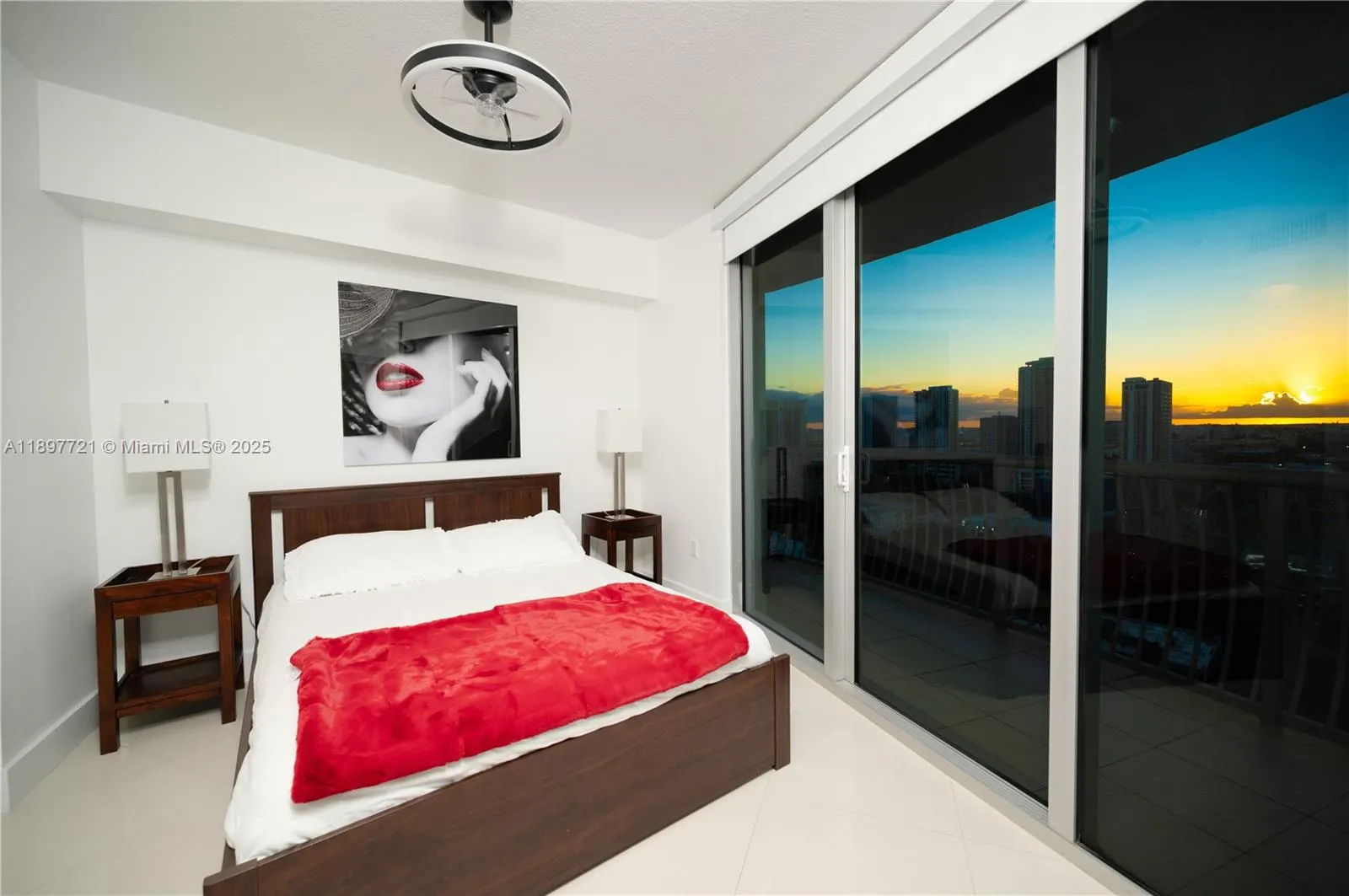 1750 N Bayshore Dr, #2615