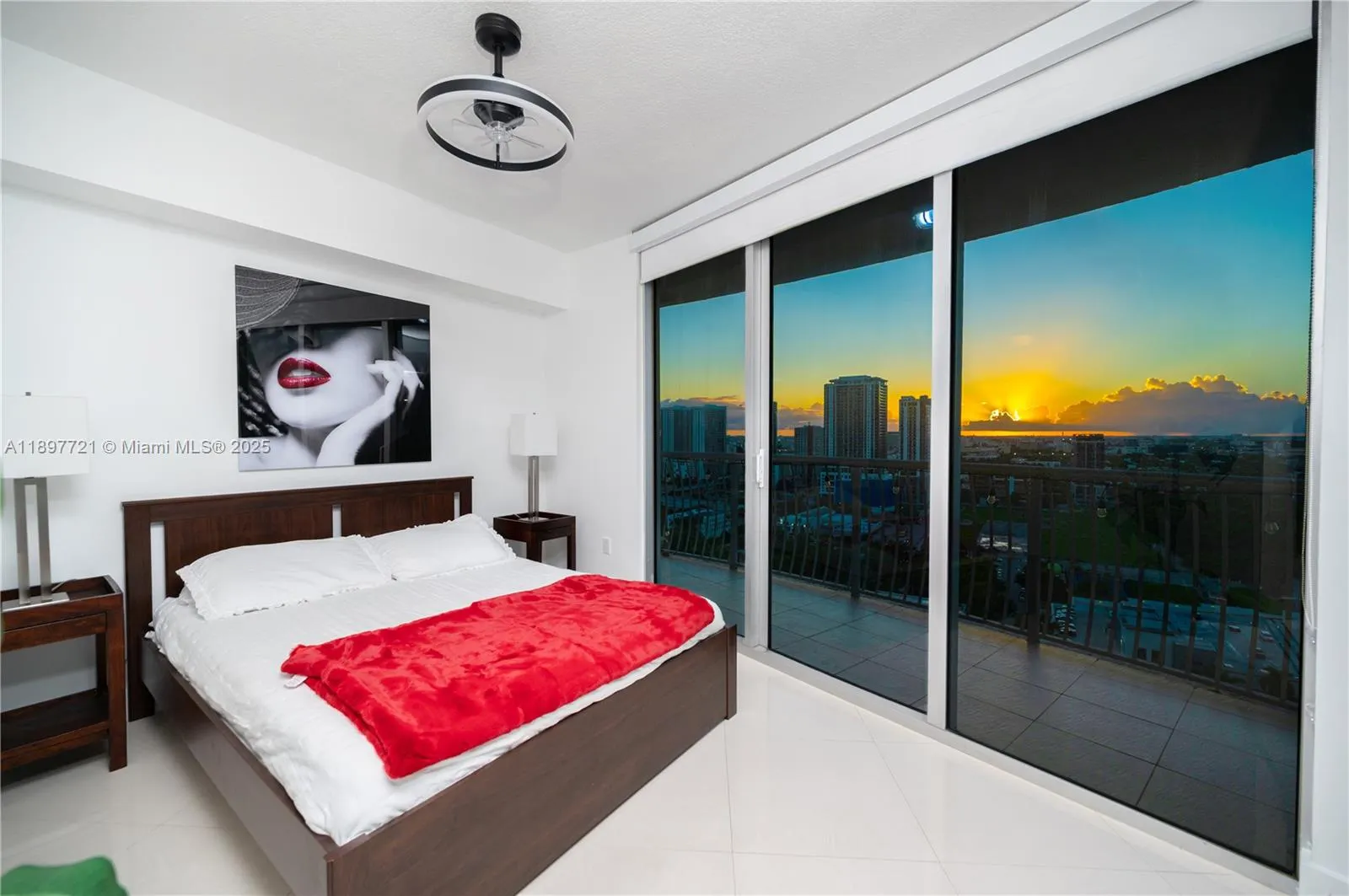 1750 N Bayshore Dr, #2615