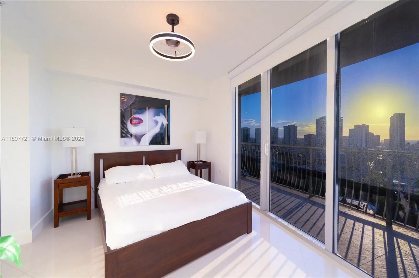 1750 N Bayshore Dr, #2615