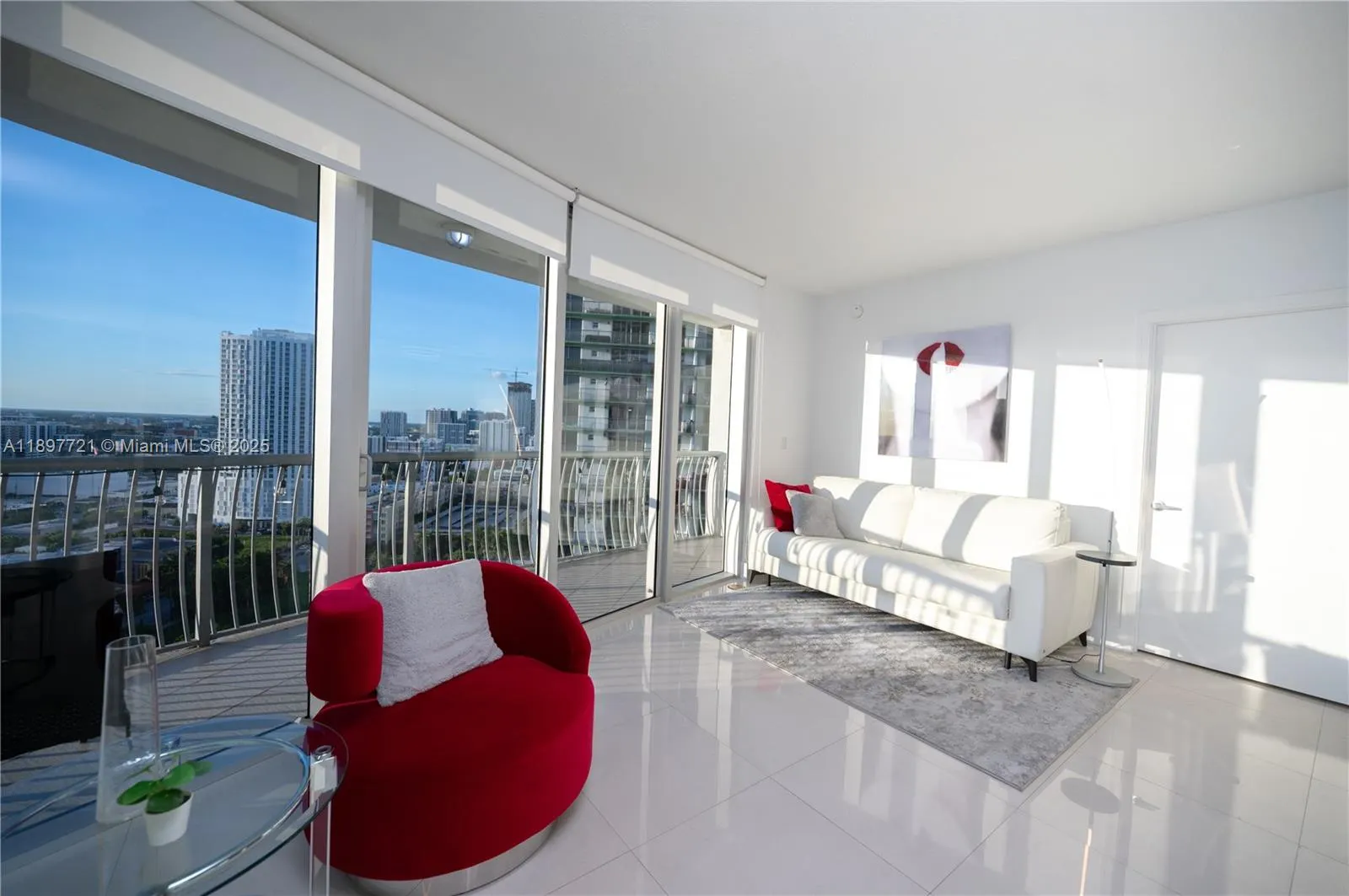 1750 N Bayshore Dr, #2615
