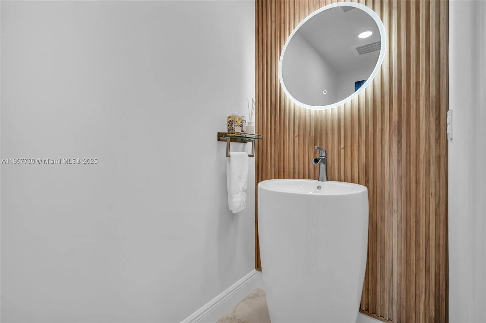 333 Las Olas Way, #3706