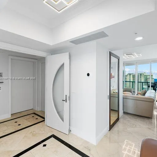 333 Las Olas Way, #3706
