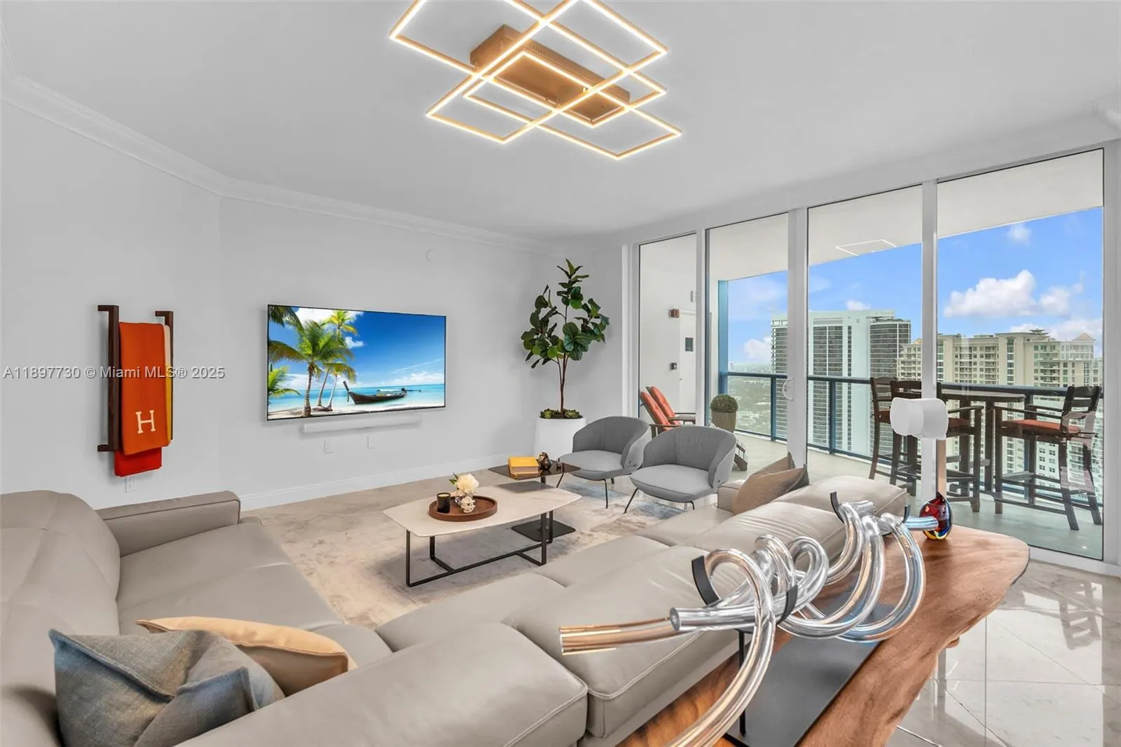 333 Las Olas Way, #3706