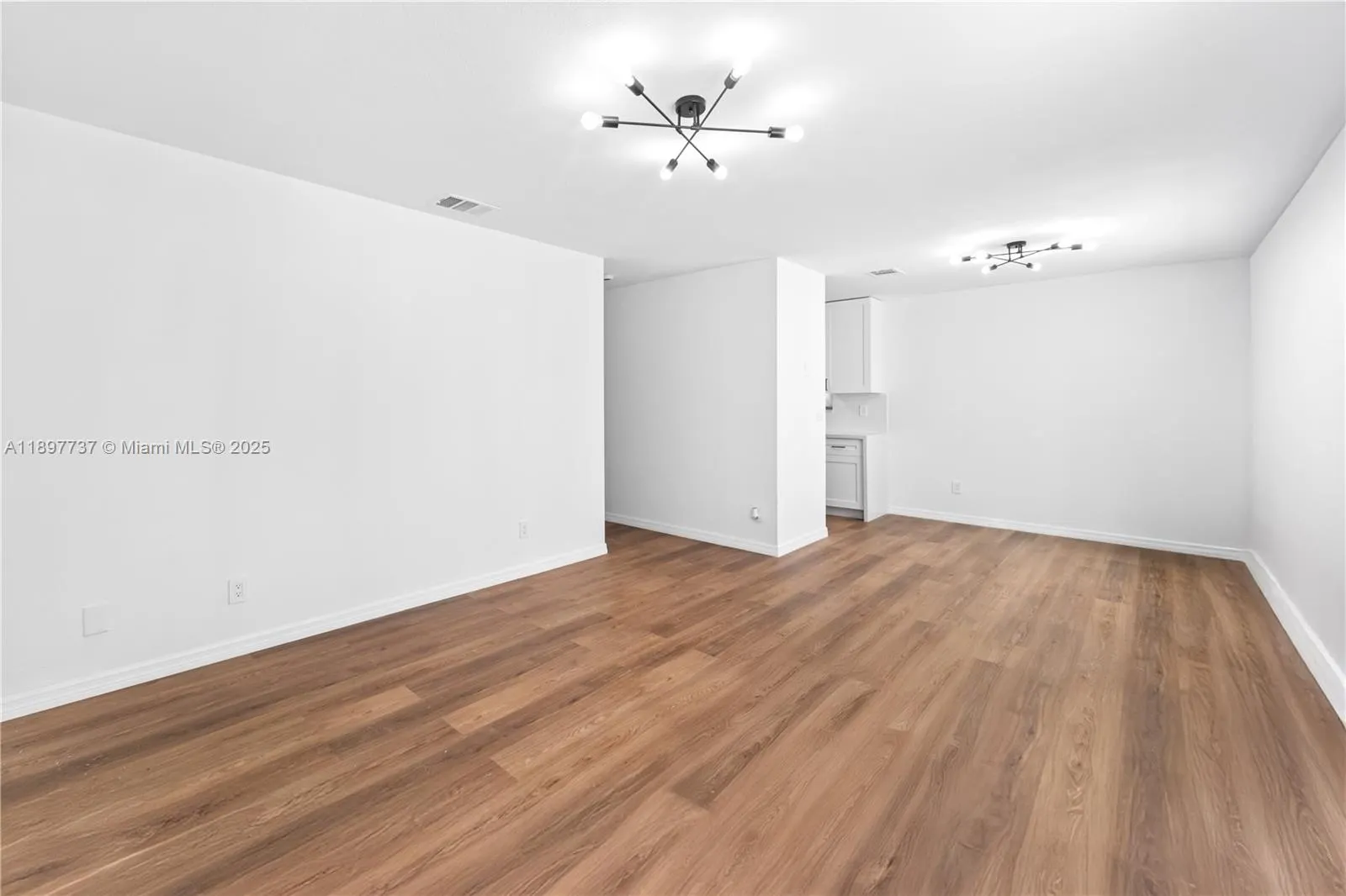 205 NW 7th Ave
