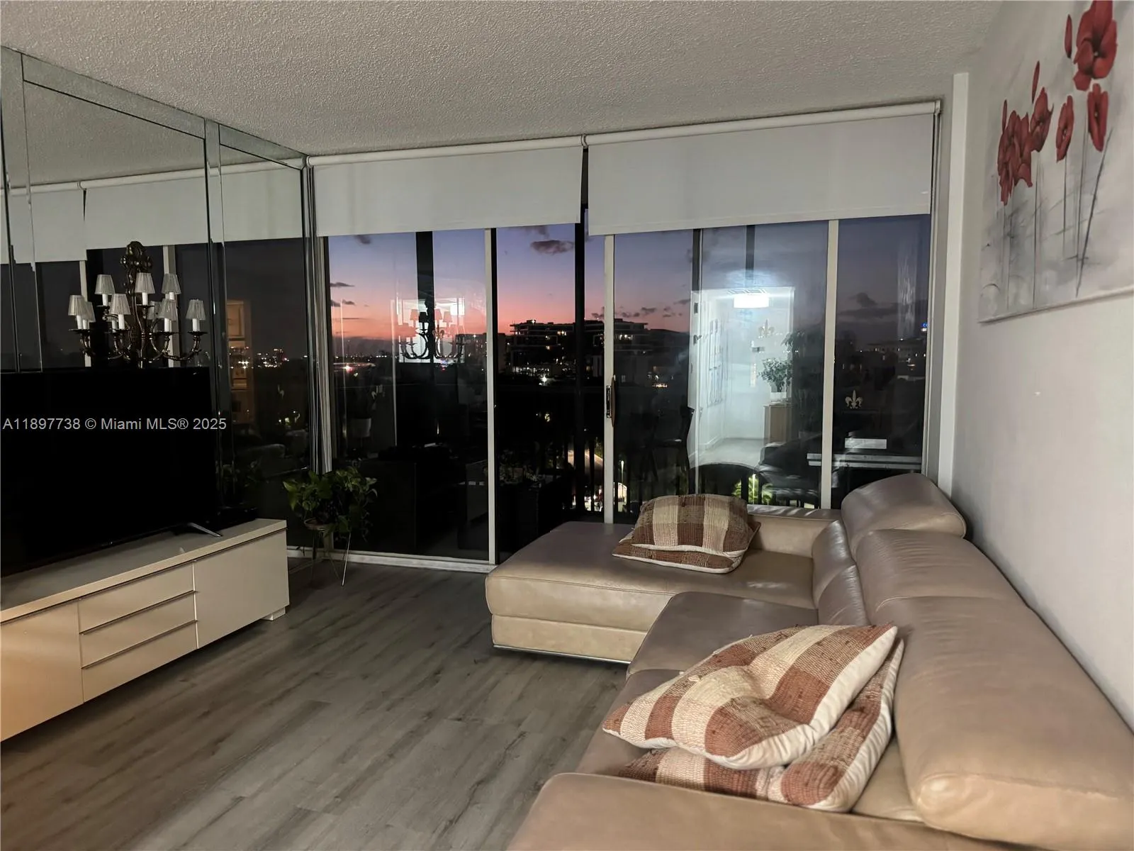 20301 W Country Club Dr, #821