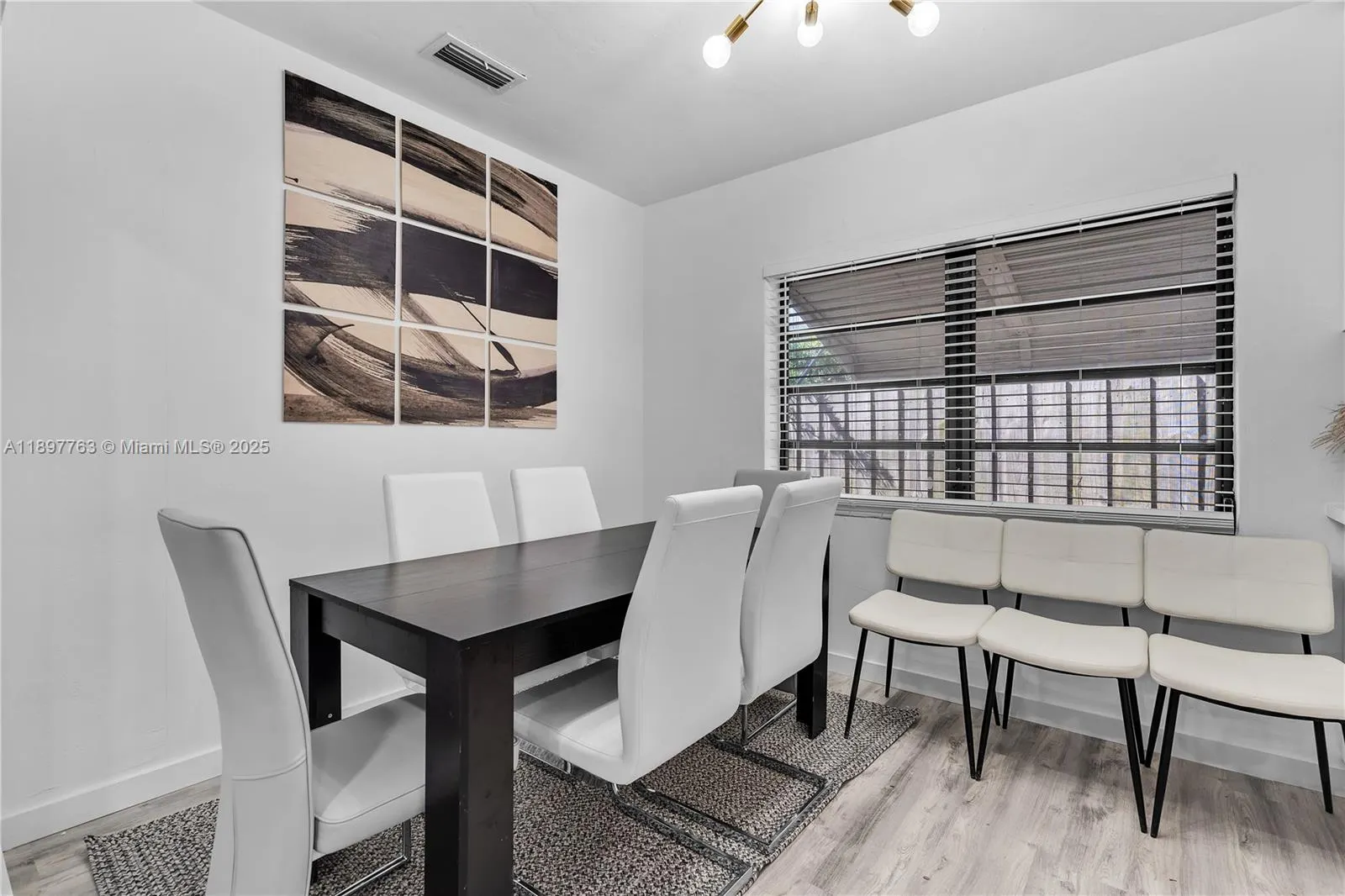 1510 Normandy Dr