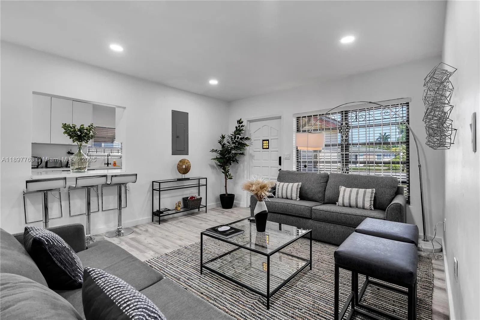 1510 Normandy Dr