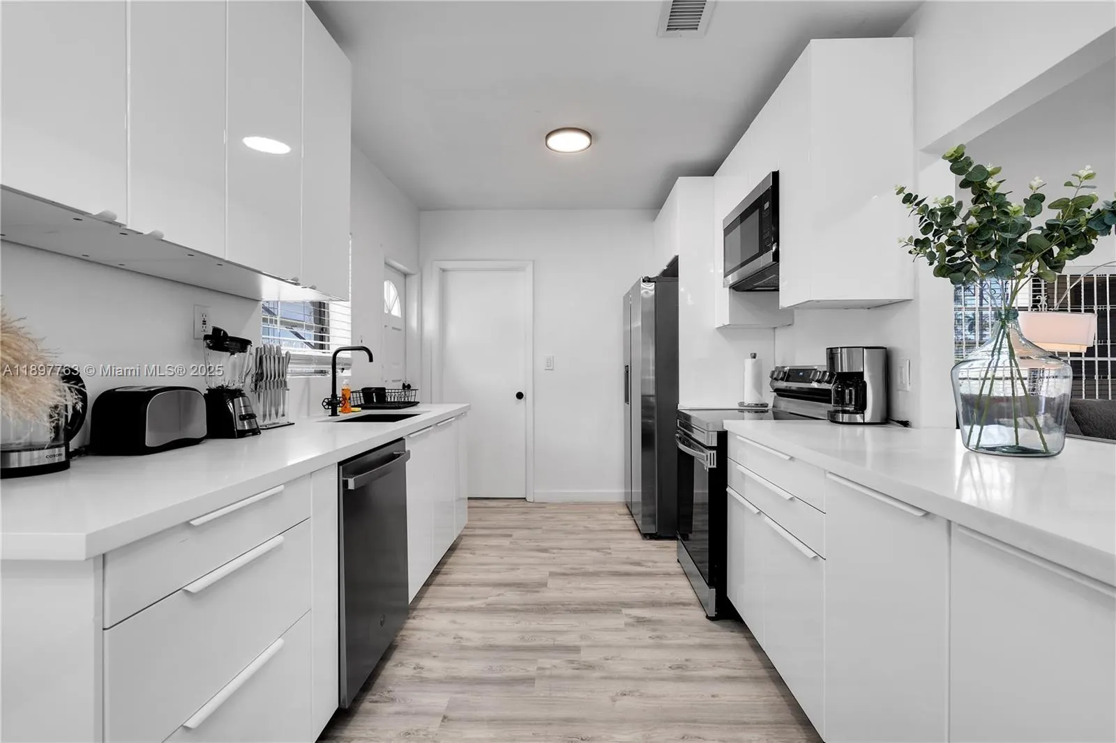 1510 Normandy Dr