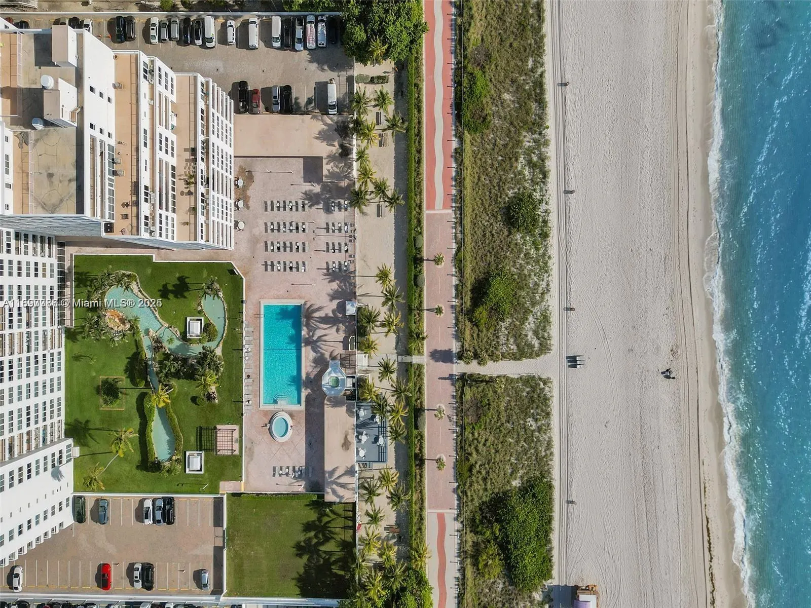 5005 Collins Ave, #1523