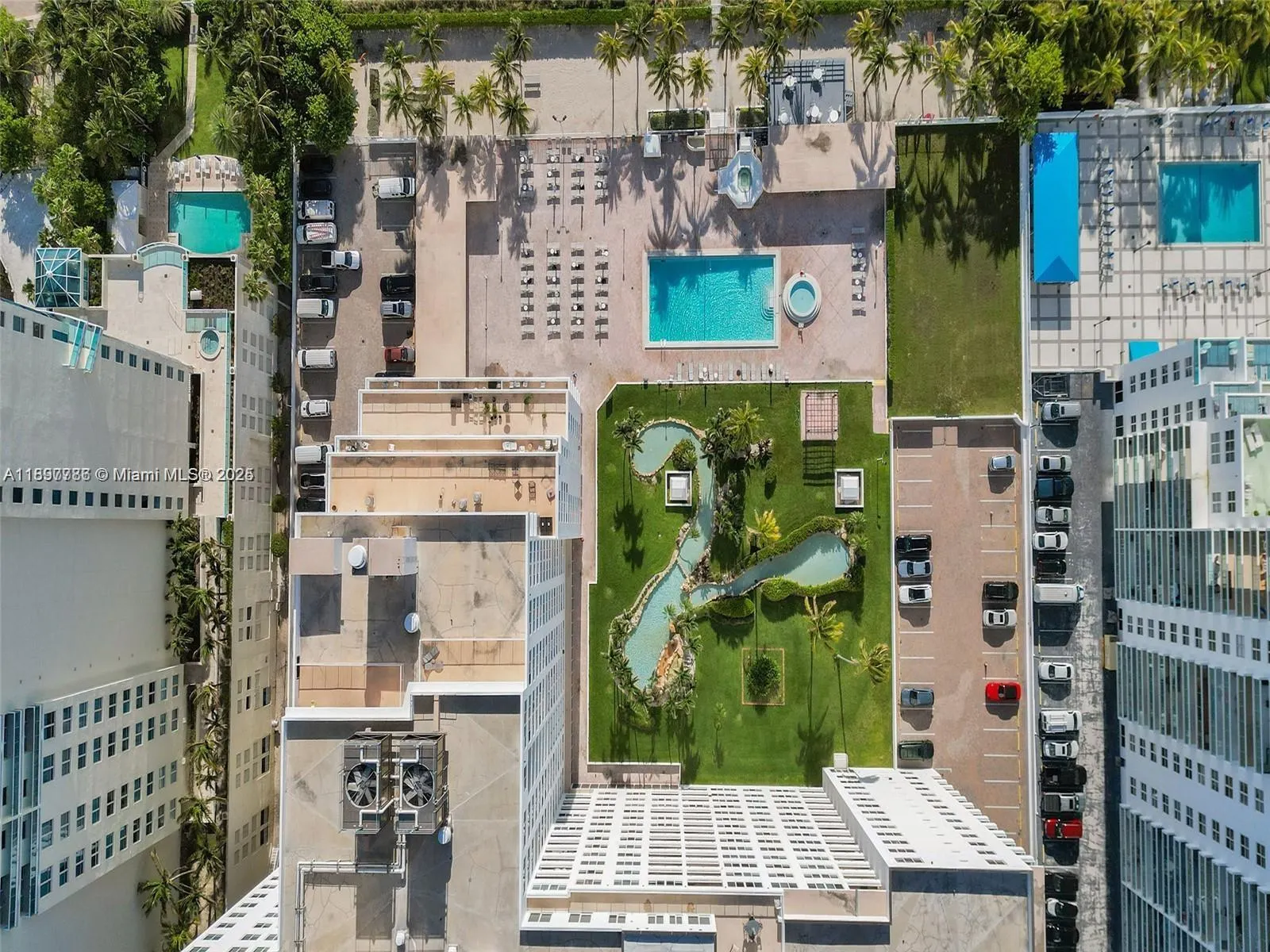 5005 Collins Ave, #1523