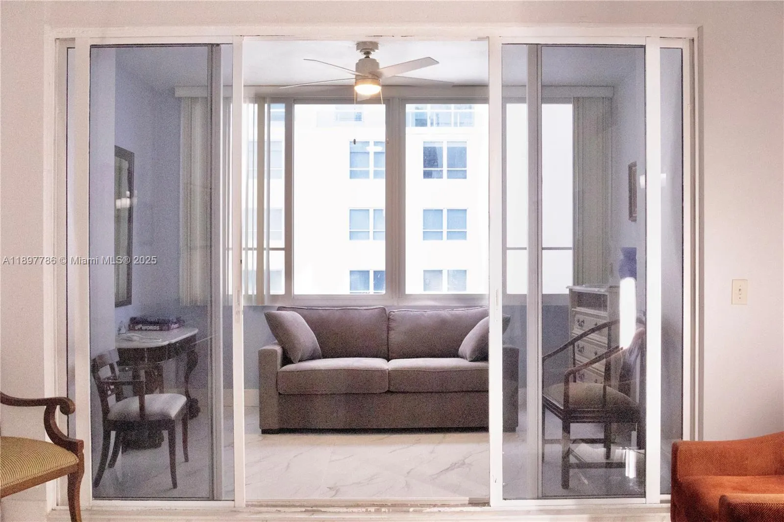 5005 Collins Ave, #1523