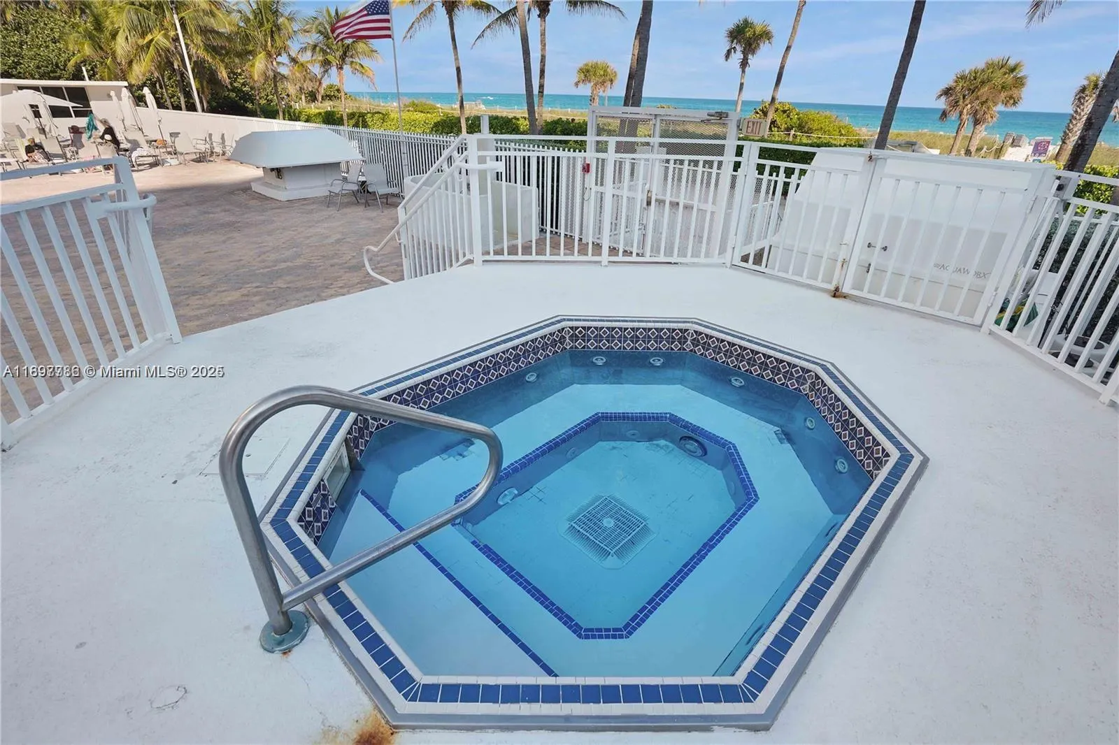 5005 Collins Ave, #1523
