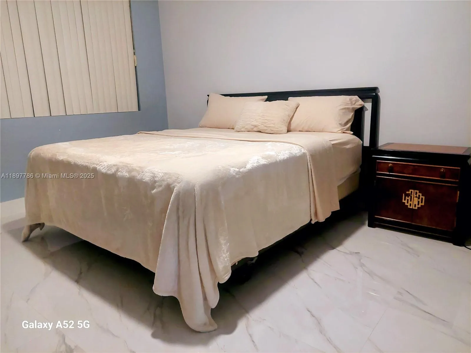 5005 Collins Ave, #1523