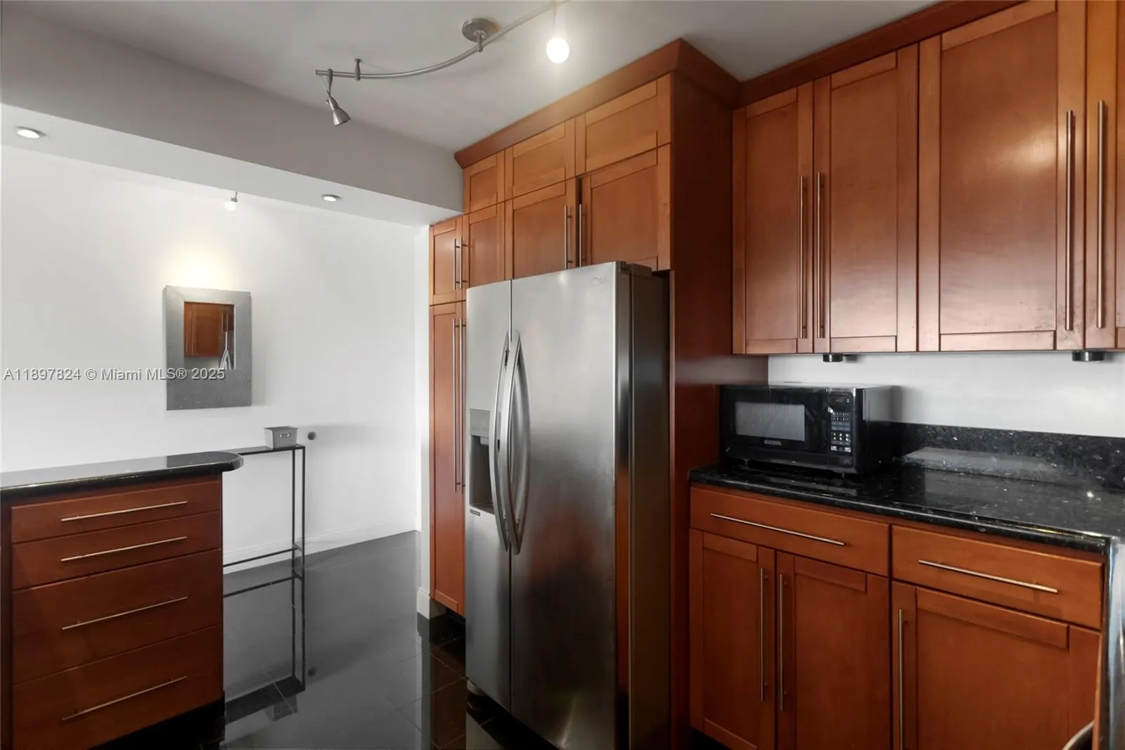 1625 SE 10th Ave, #905