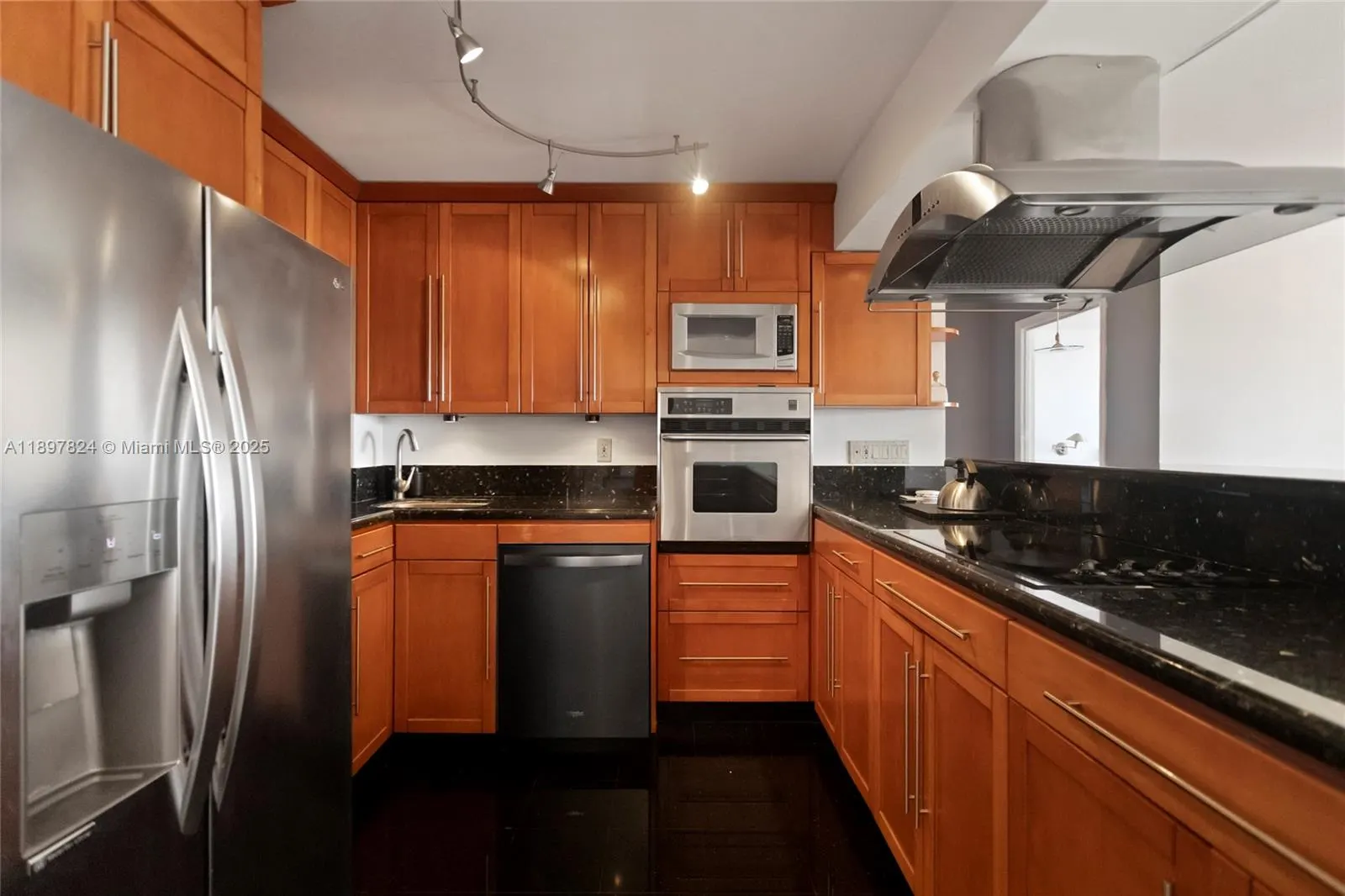 1625 SE 10th Ave, #905