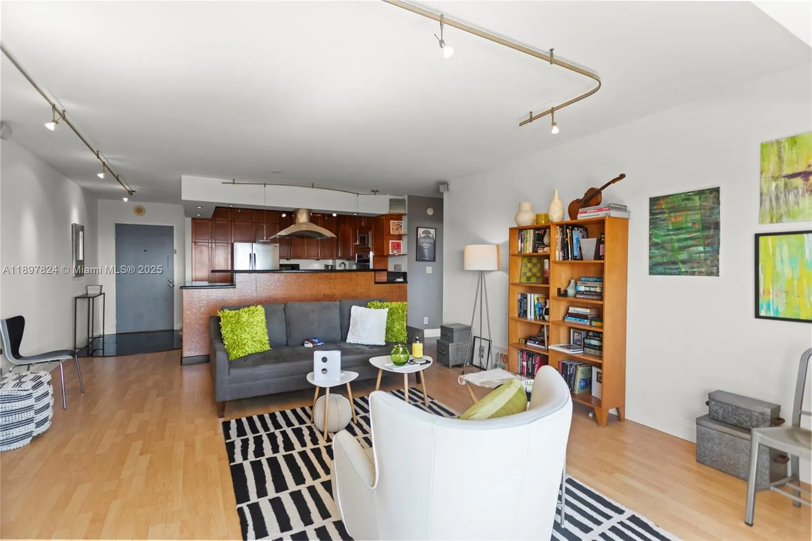 1625 SE 10th Ave, #905