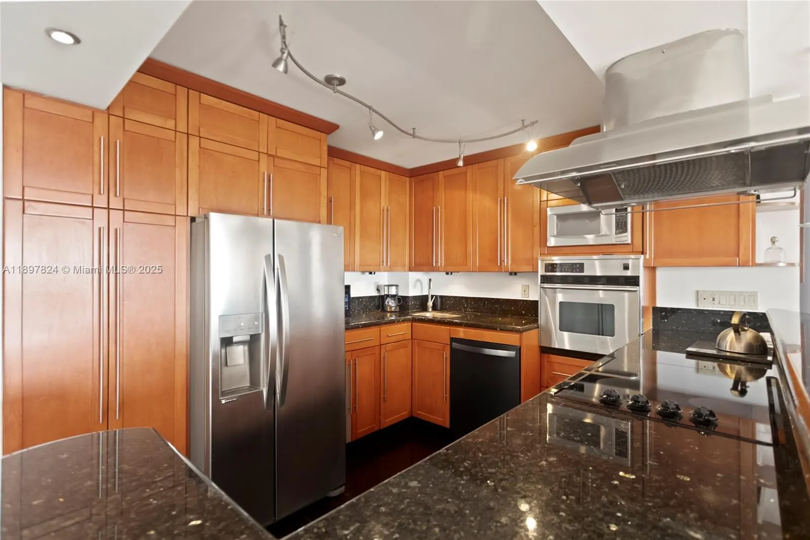 1625 SE 10th Ave, #905