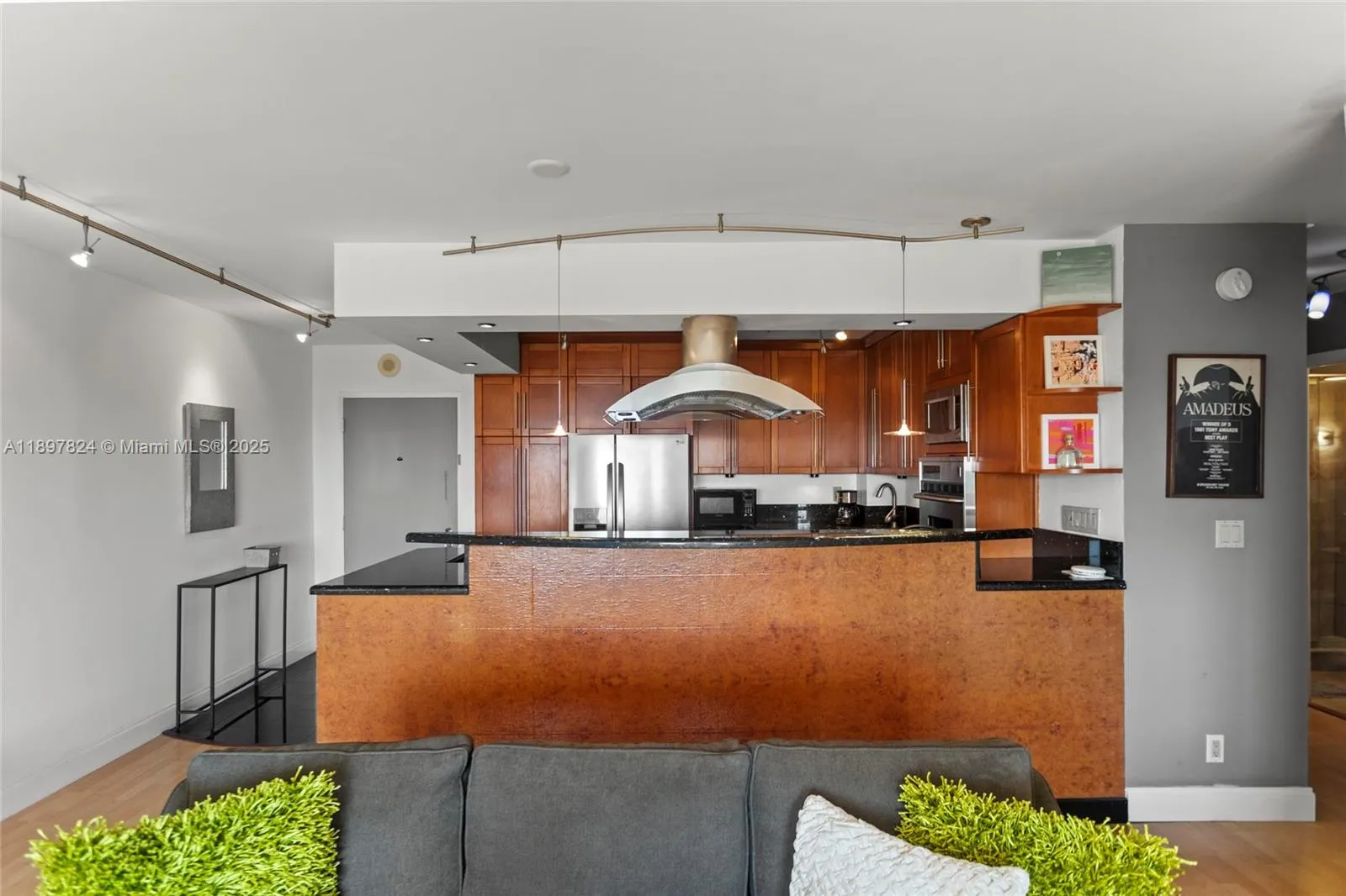 1625 SE 10th Ave, #905