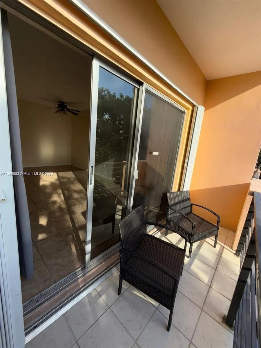 365 NE 125th, #412