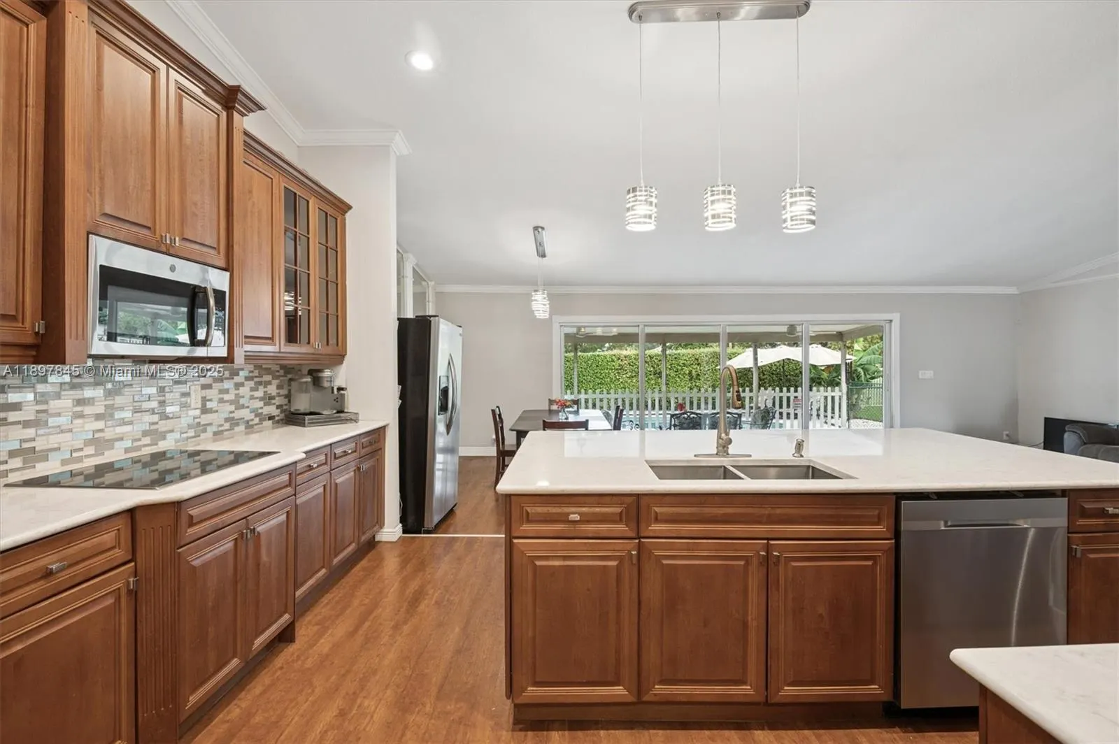 8271 Cassia Ter