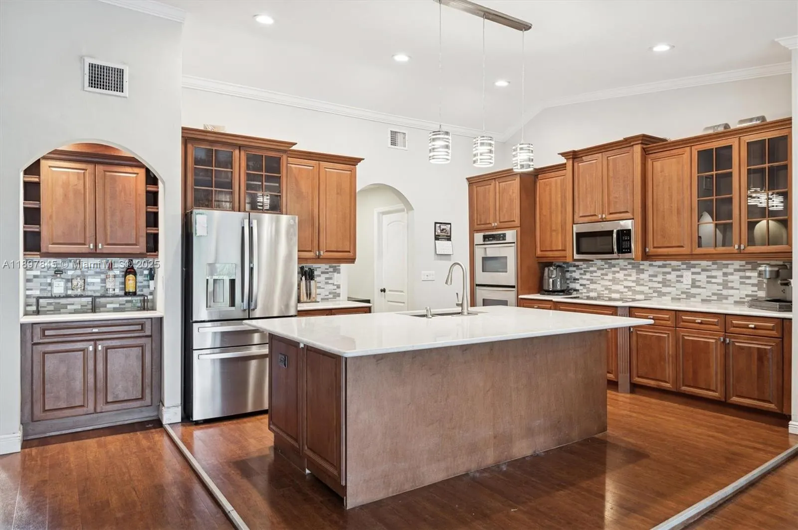 8271 Cassia Ter