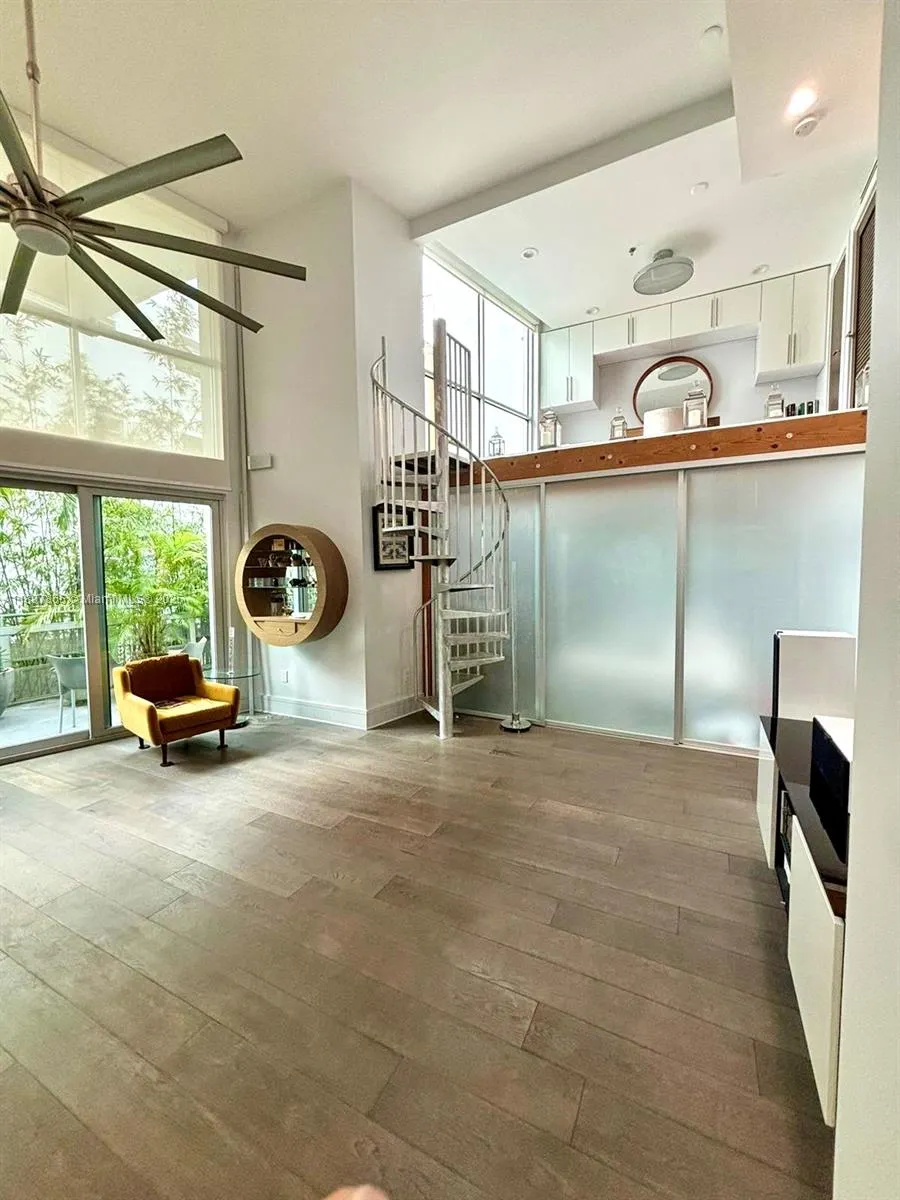 221 Jefferson Ave, #4