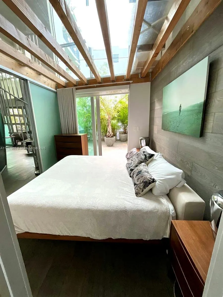 221 Jefferson Ave, #4