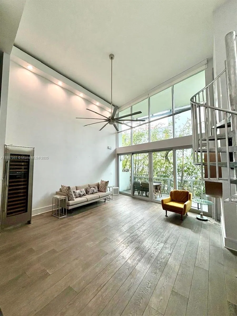 221 Jefferson Ave, #4