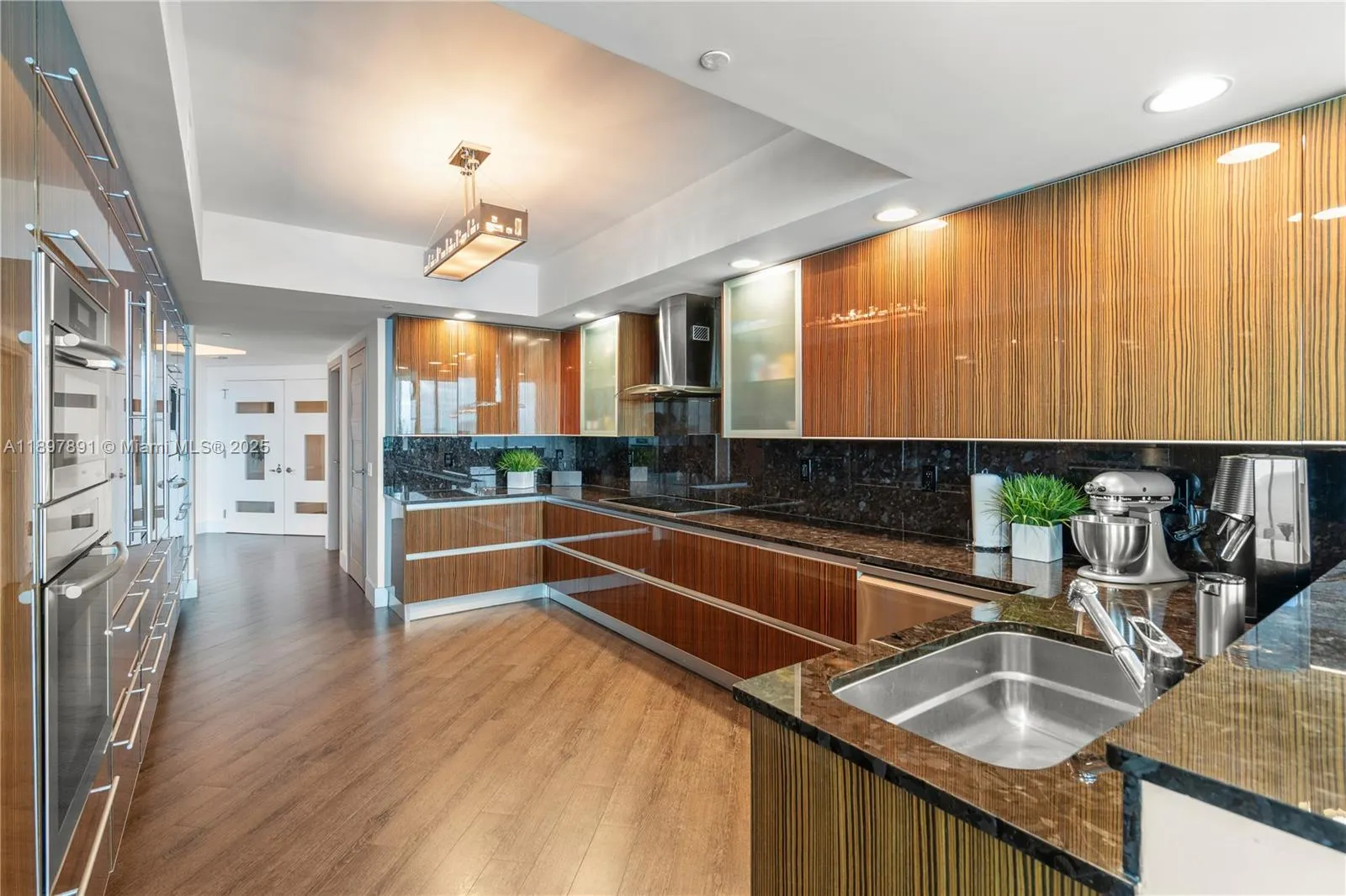 2711 S Ocean Dr, #2305