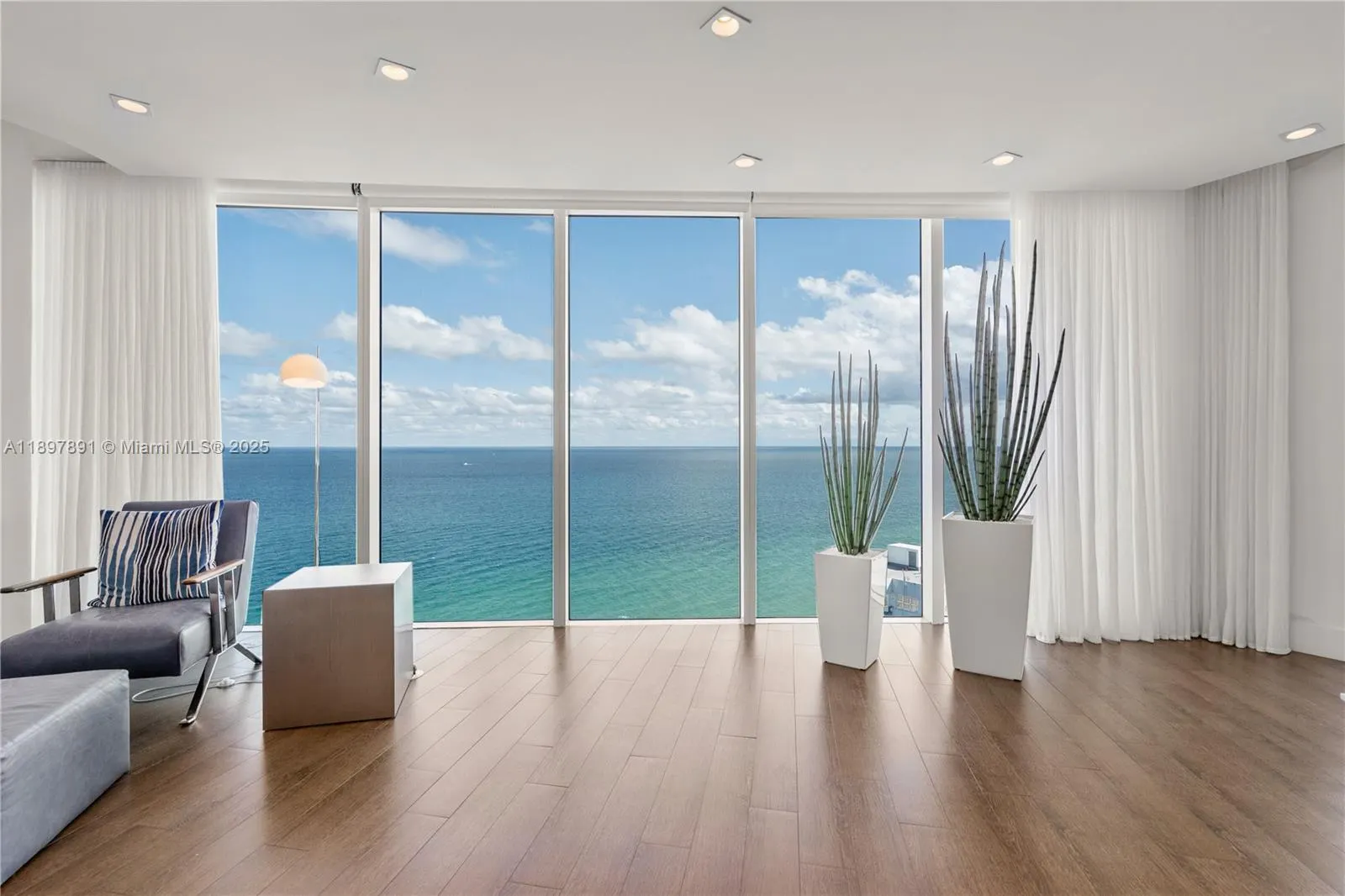 2711 S Ocean Dr, #2305