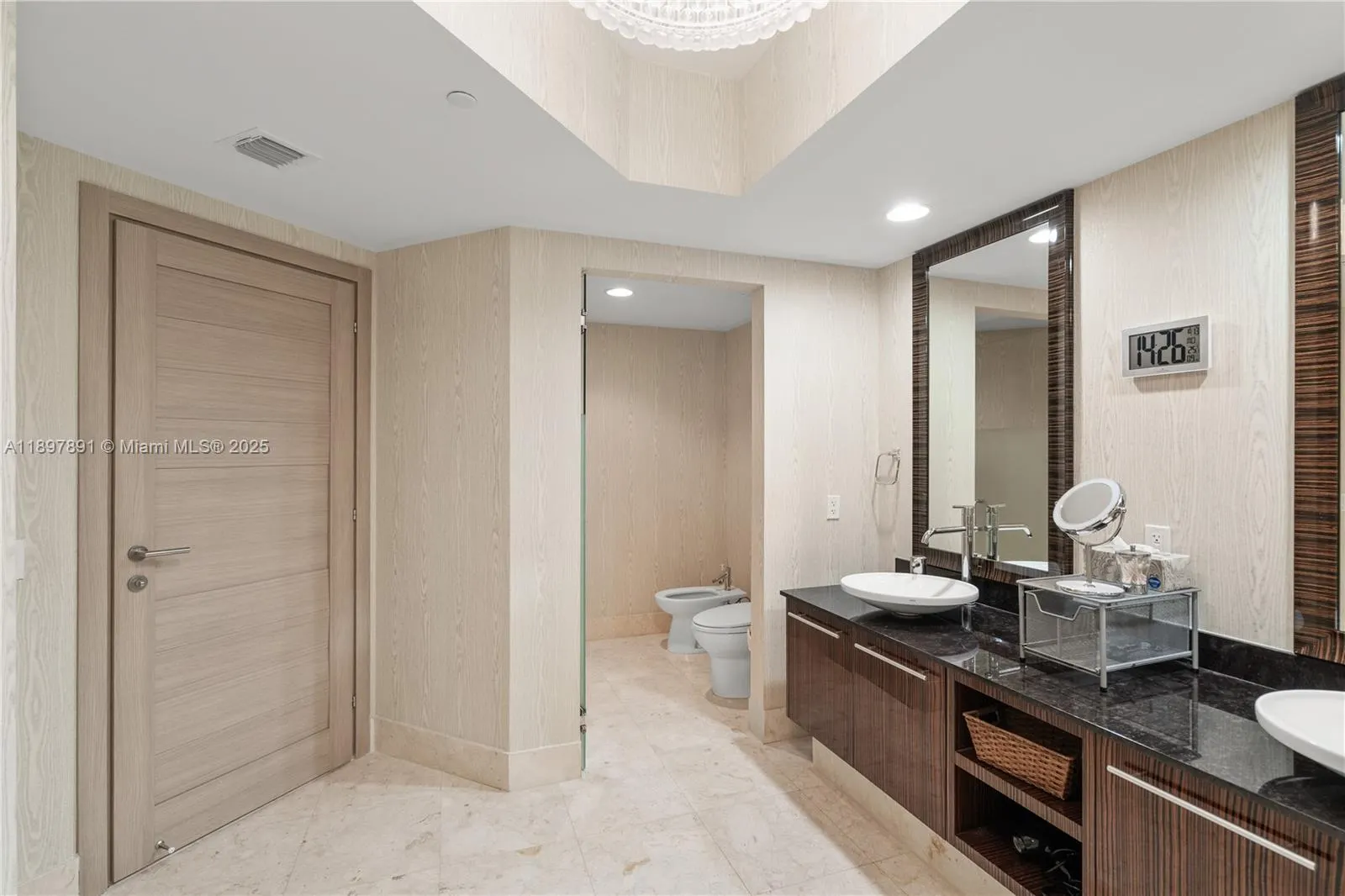 2711 S Ocean Dr, #2305