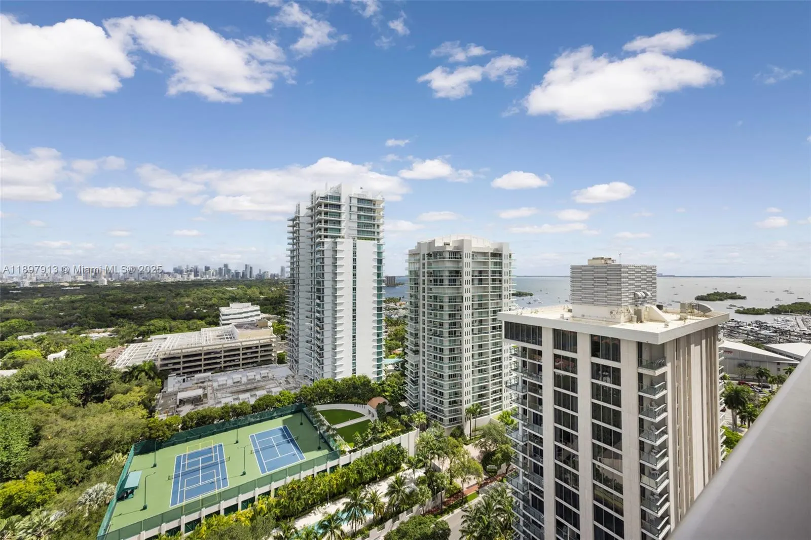2678 Tigertail Ave, #1706