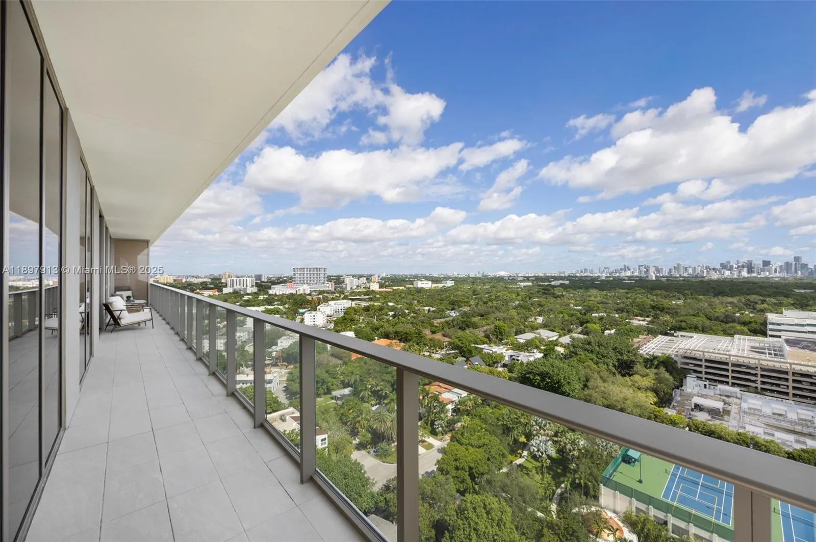 2678 Tigertail Ave, #1706