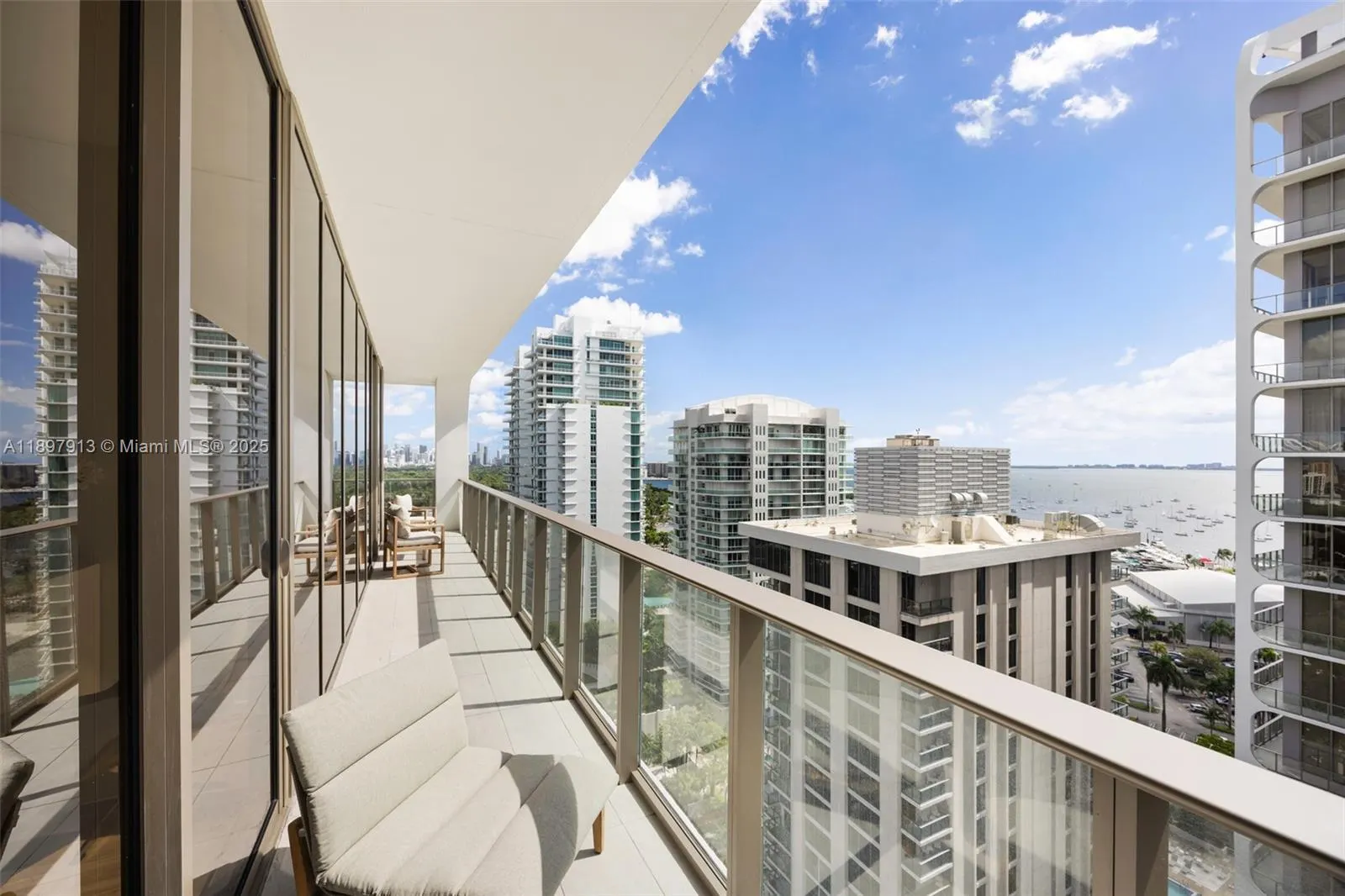 2678 Tigertail Ave, #1706