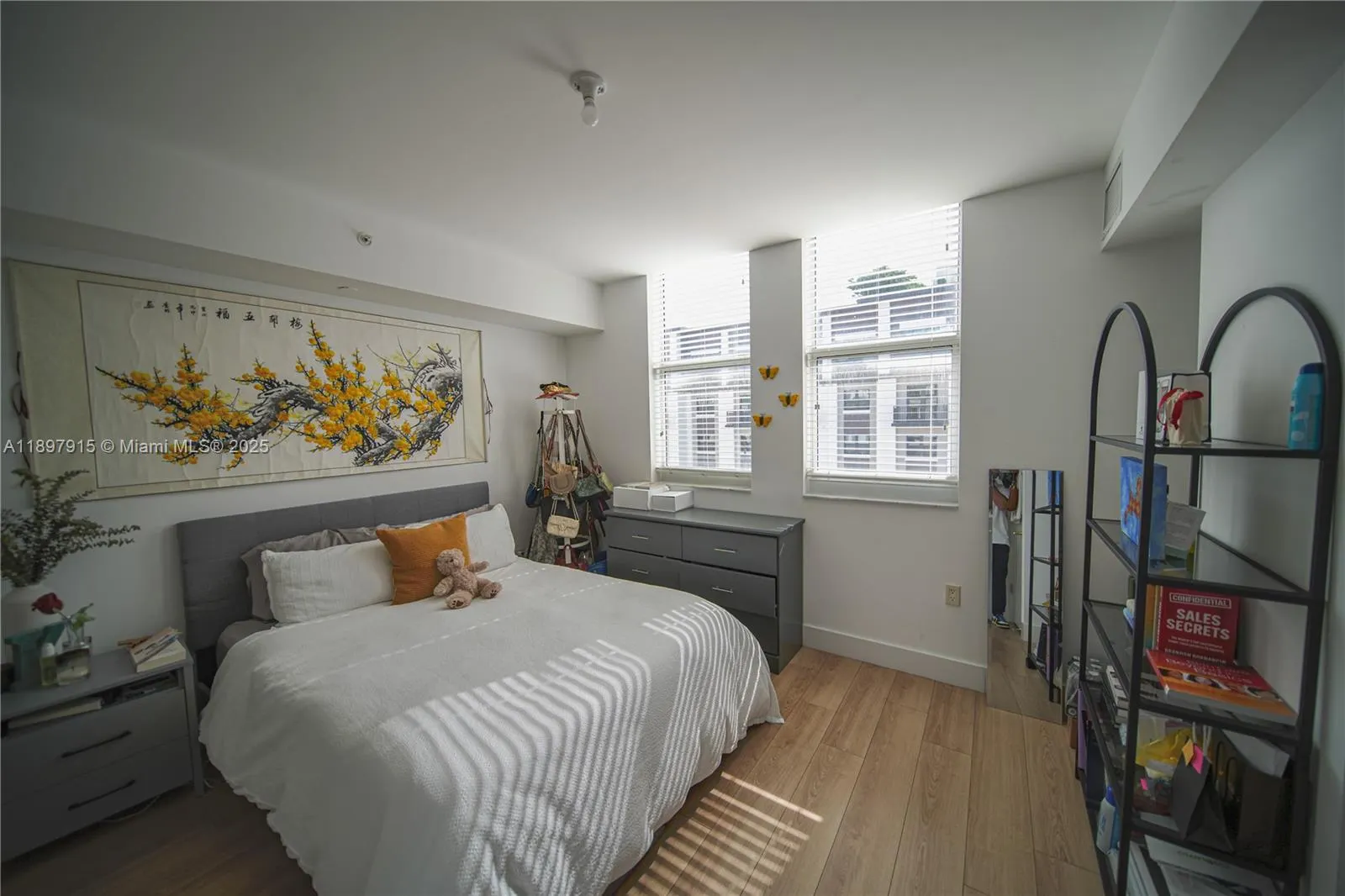 4100 Salzedo St, #916