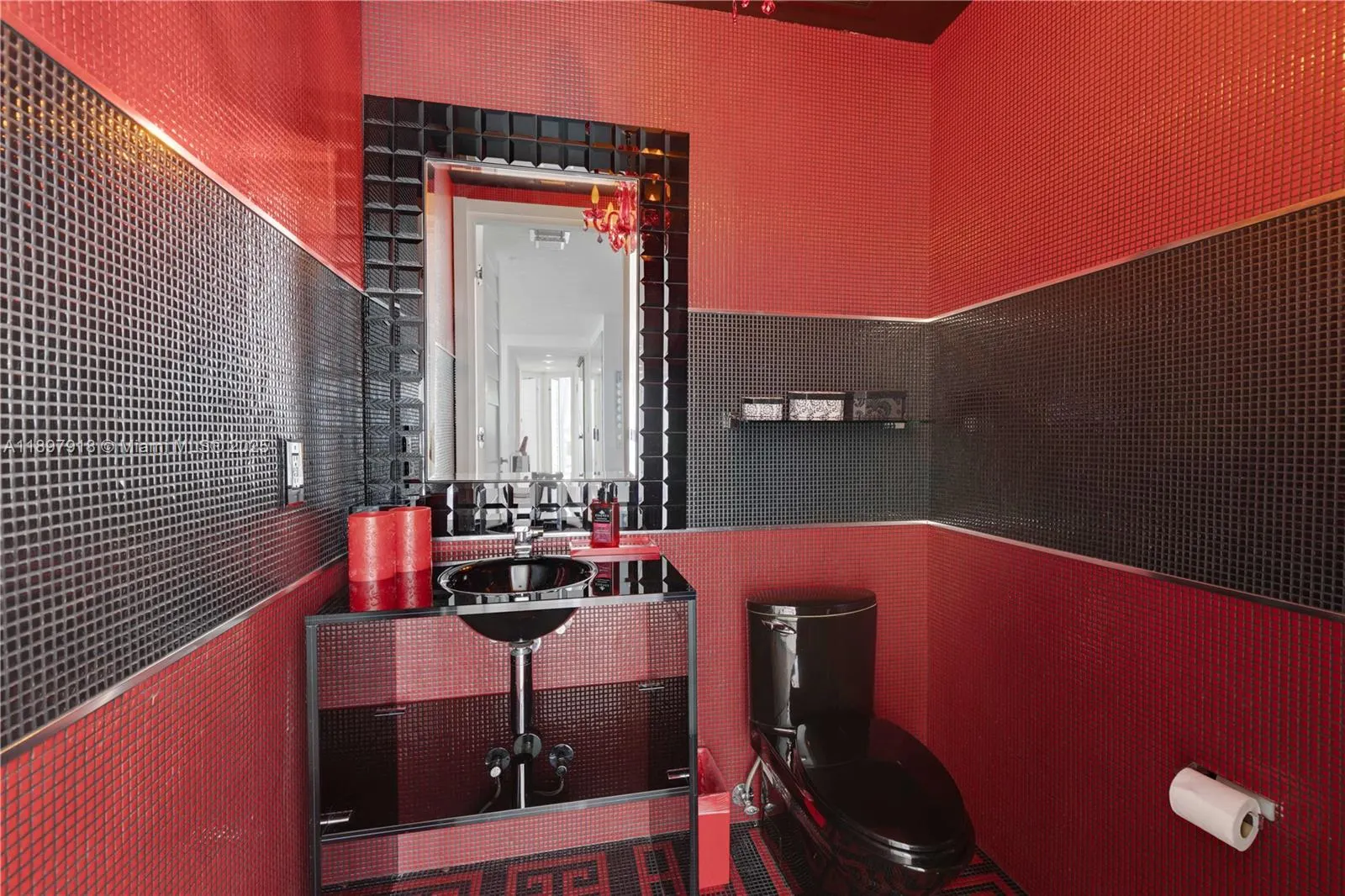 18101 Collins Ave, #4609