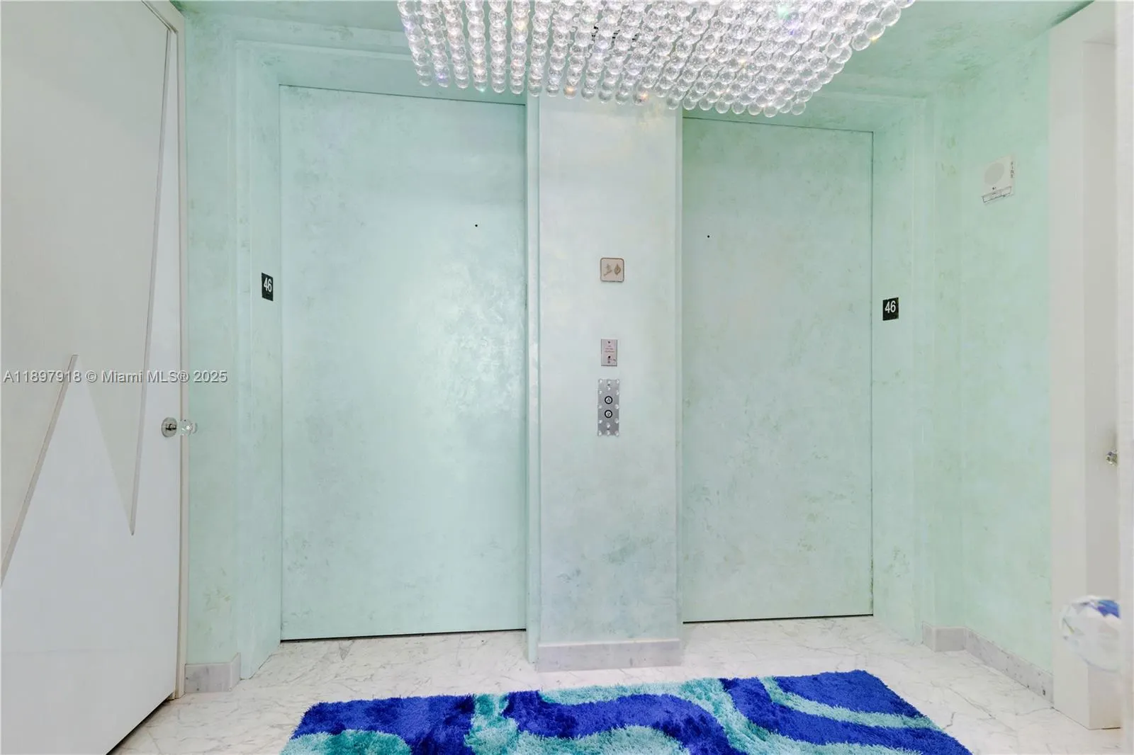 18101 Collins Ave, #4609